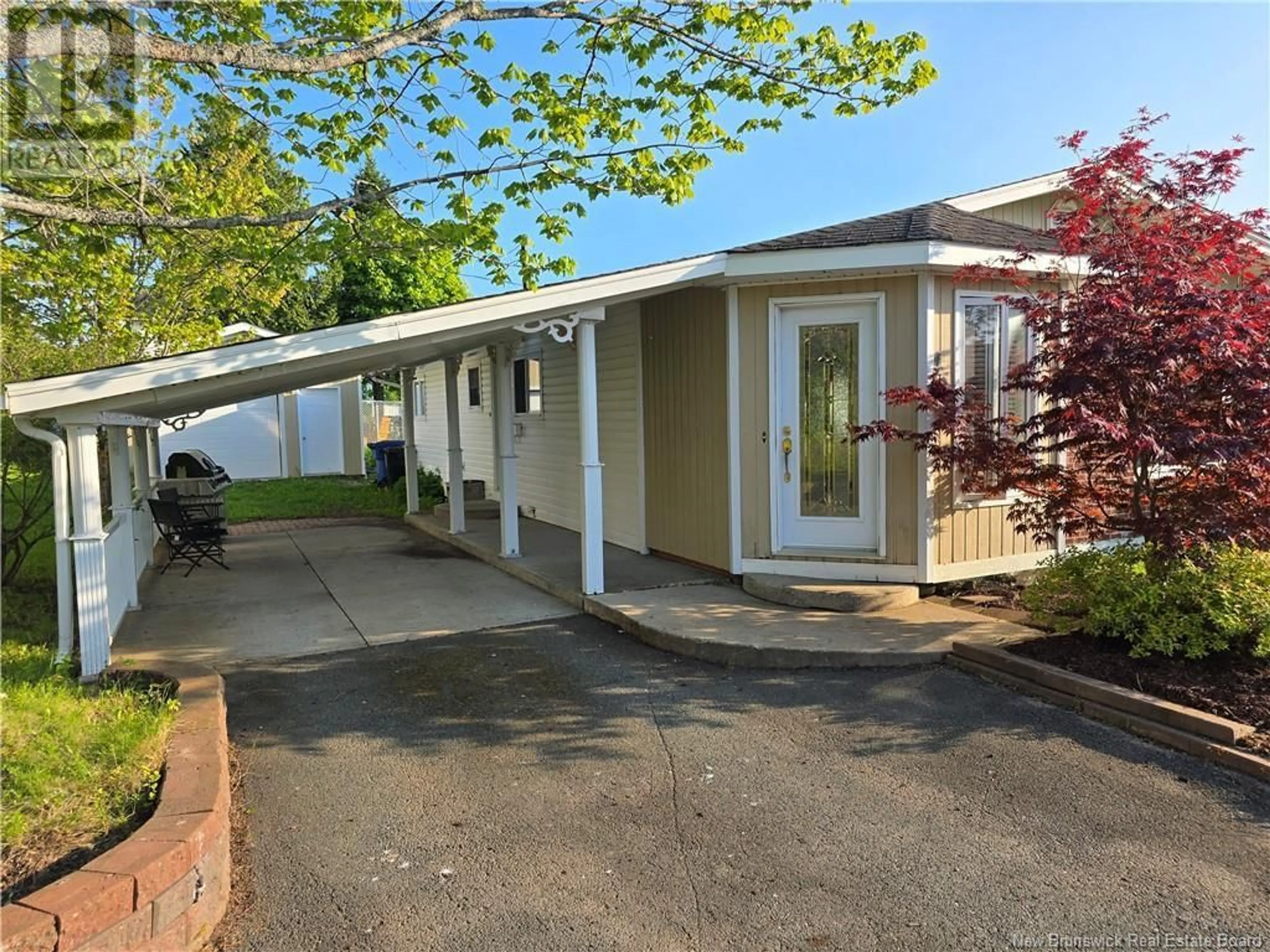 Home with vinyl exterior material, street for 465 VARRILY STREET, Bathurst New Brunswick E2A2P2