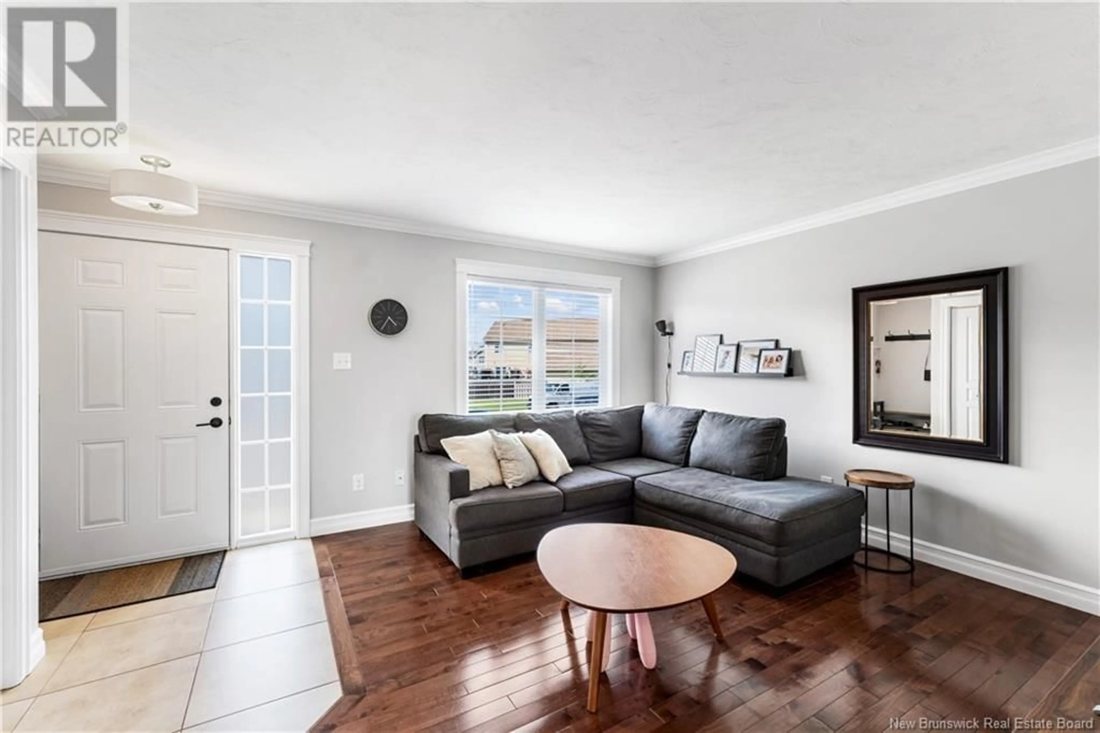Living room with furniture, unknown for 36 LIONEL, Dieppe New Brunswick E1A8Z1