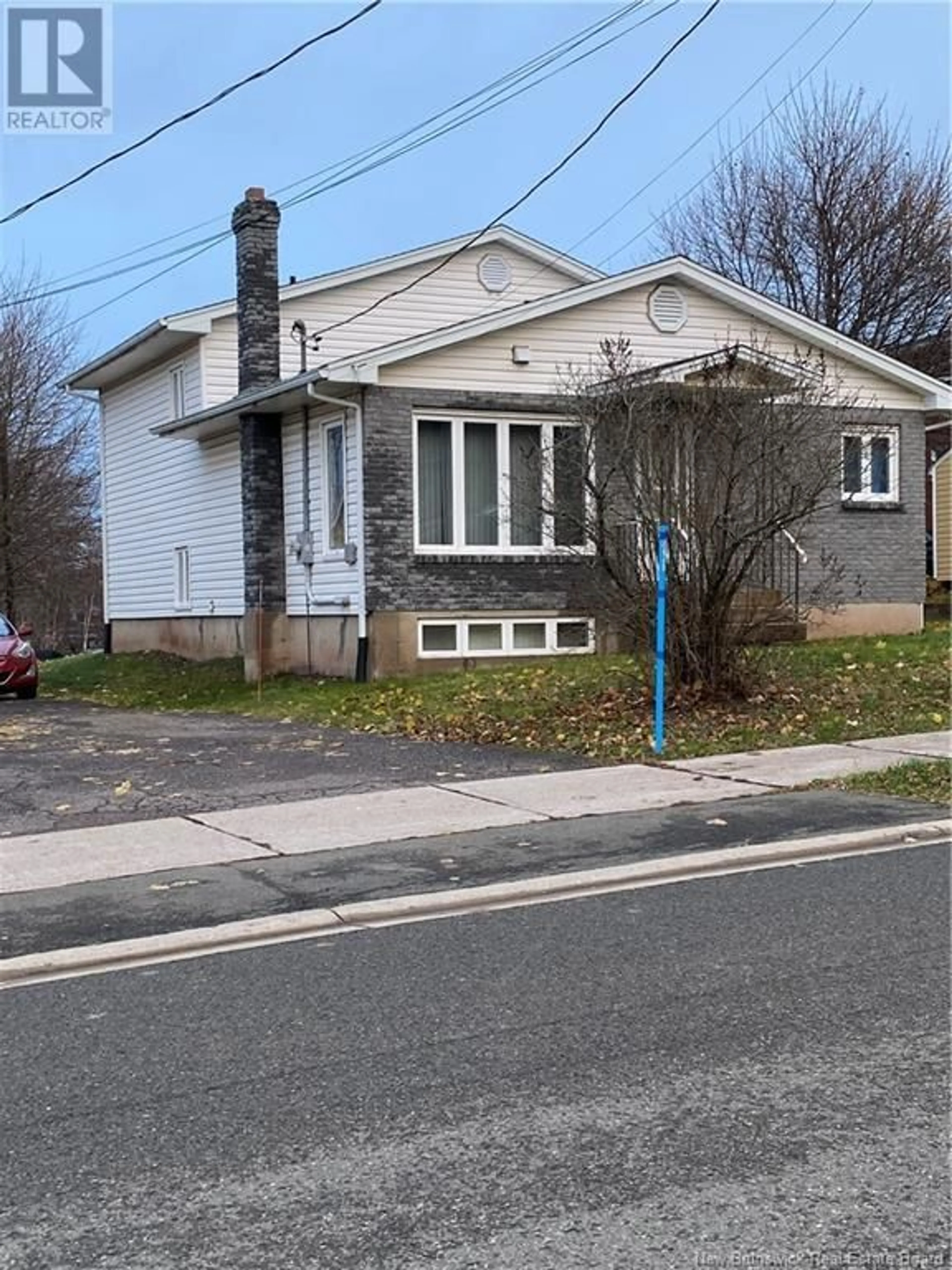 Unknown for 611 HIGH, Moncton New Brunswick E1C6G3