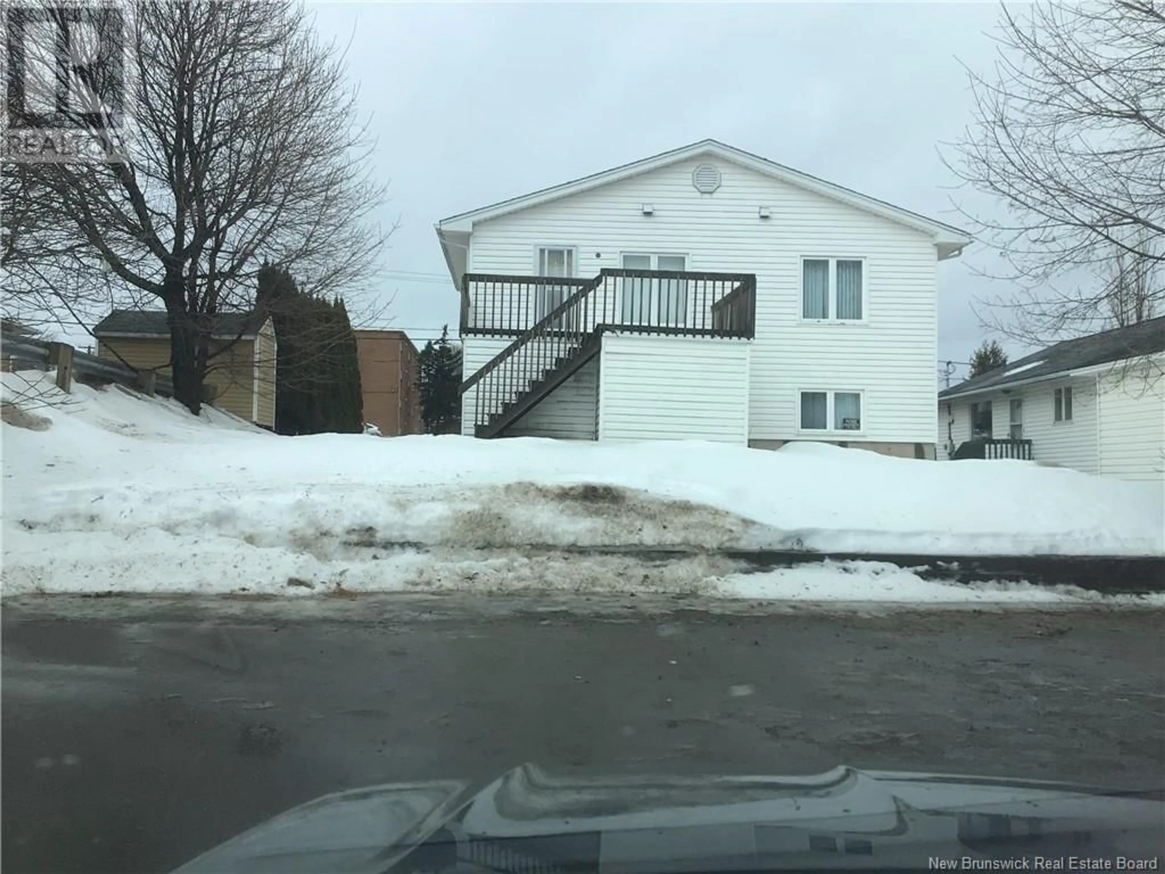 Parking for 611 HIGH, Moncton New Brunswick E1C6G3