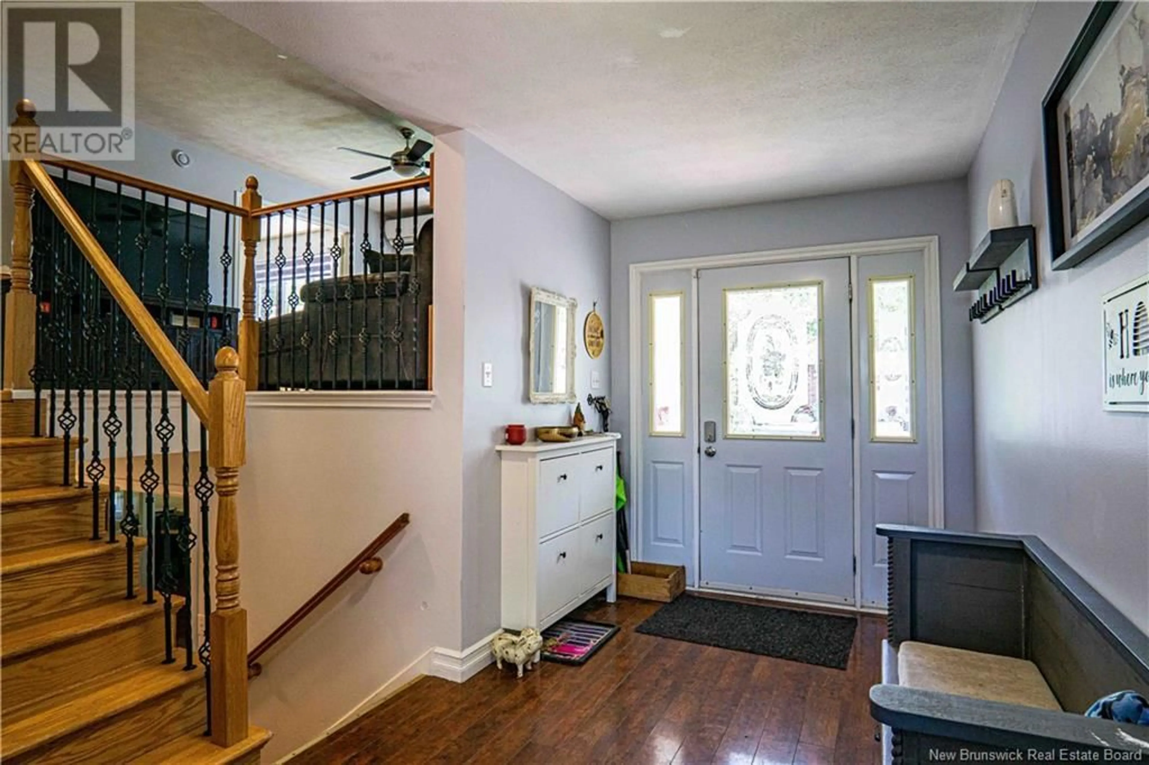 Indoor entryway for 25 CRAIG STREET, Oromocto New Brunswick E2V2M4