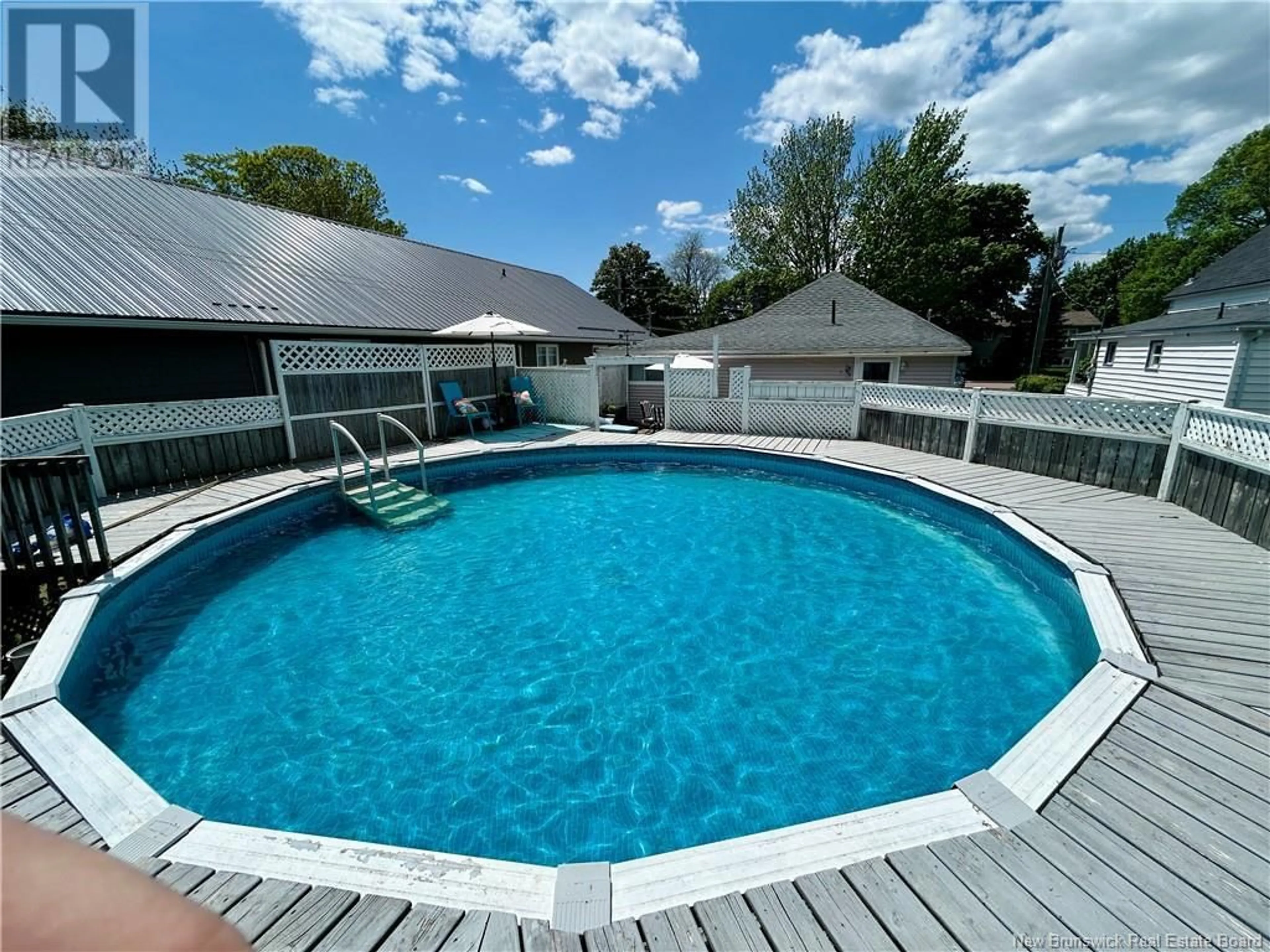 Pool for 104 GALLAGHER STREET, Shediac New Brunswick E4P1S9