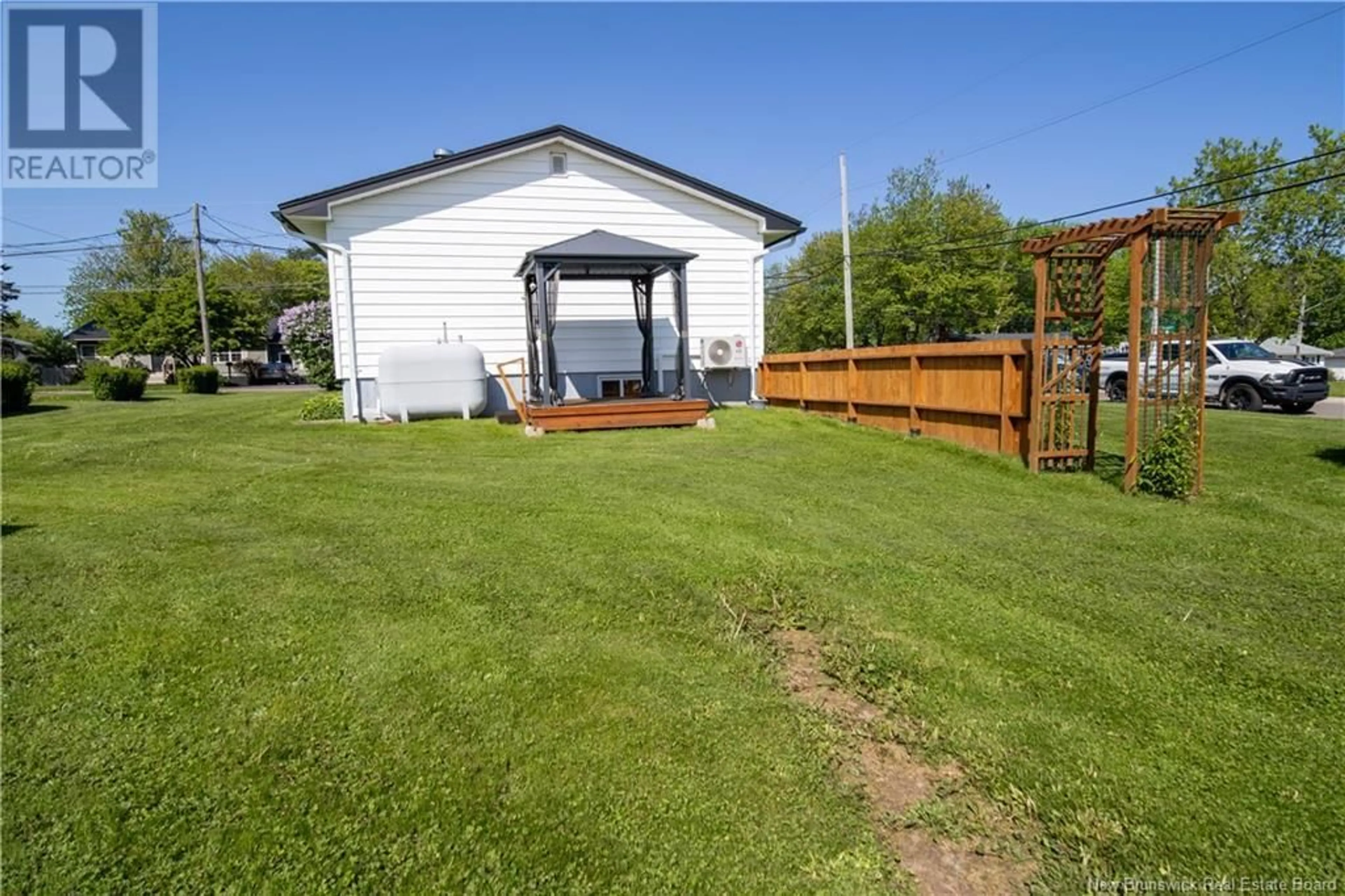 A pic from outside/outdoor area/front of a property/back of a property/a pic from drone, building for 4 BRUNSWICK STREET, Riverview New Brunswick E1B2Y3