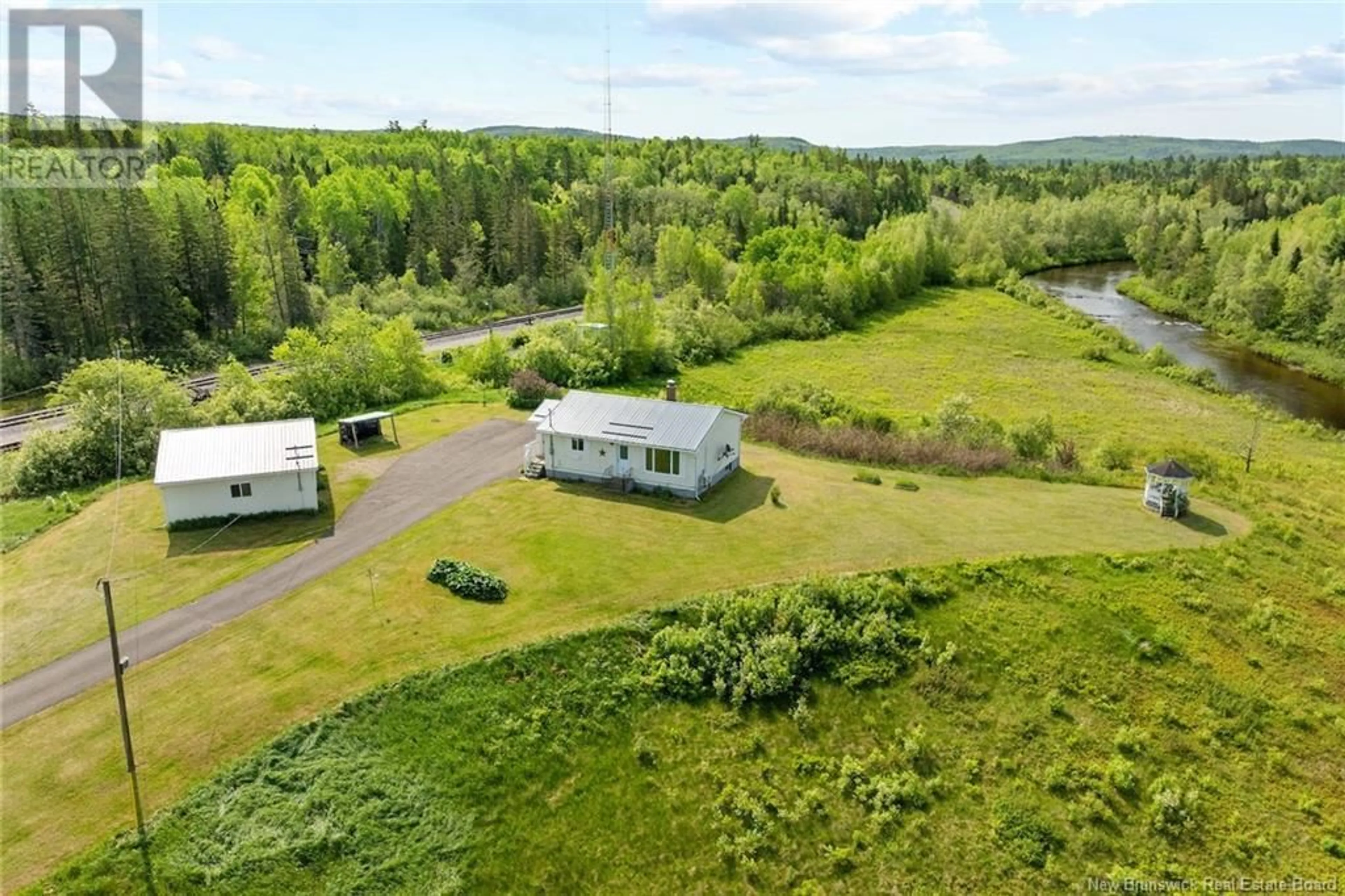 A pic from outside/outdoor area/front of a property/back of a property/a pic from drone, water/lake/river/ocean view for 248 ENISKILLEN ROAD, Wirral New Brunswick E5L2M5