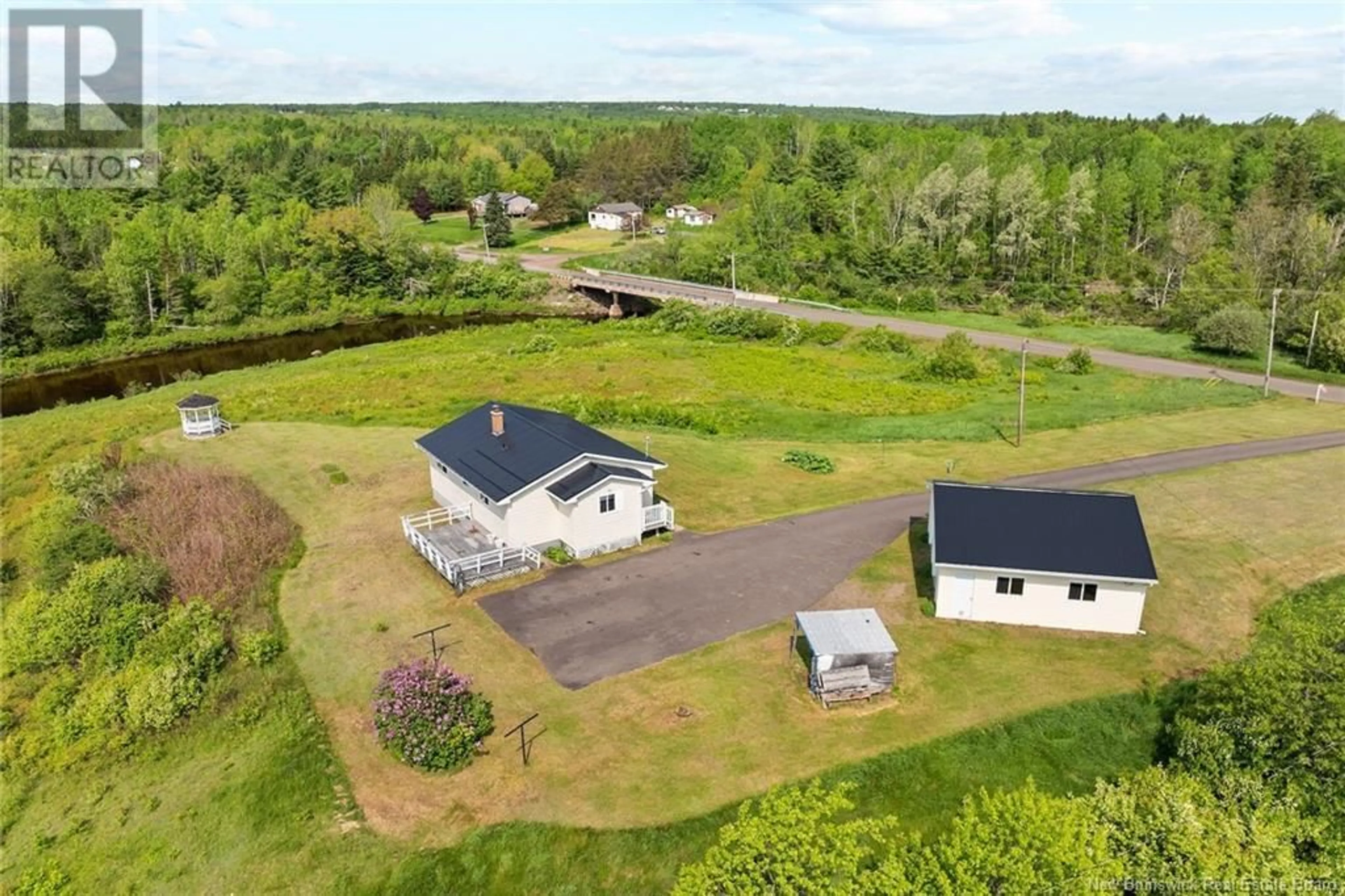 A pic from outside/outdoor area/front of a property/back of a property/a pic from drone, water/lake/river/ocean view for 248 ENISKILLEN ROAD, Wirral New Brunswick E5L2M5