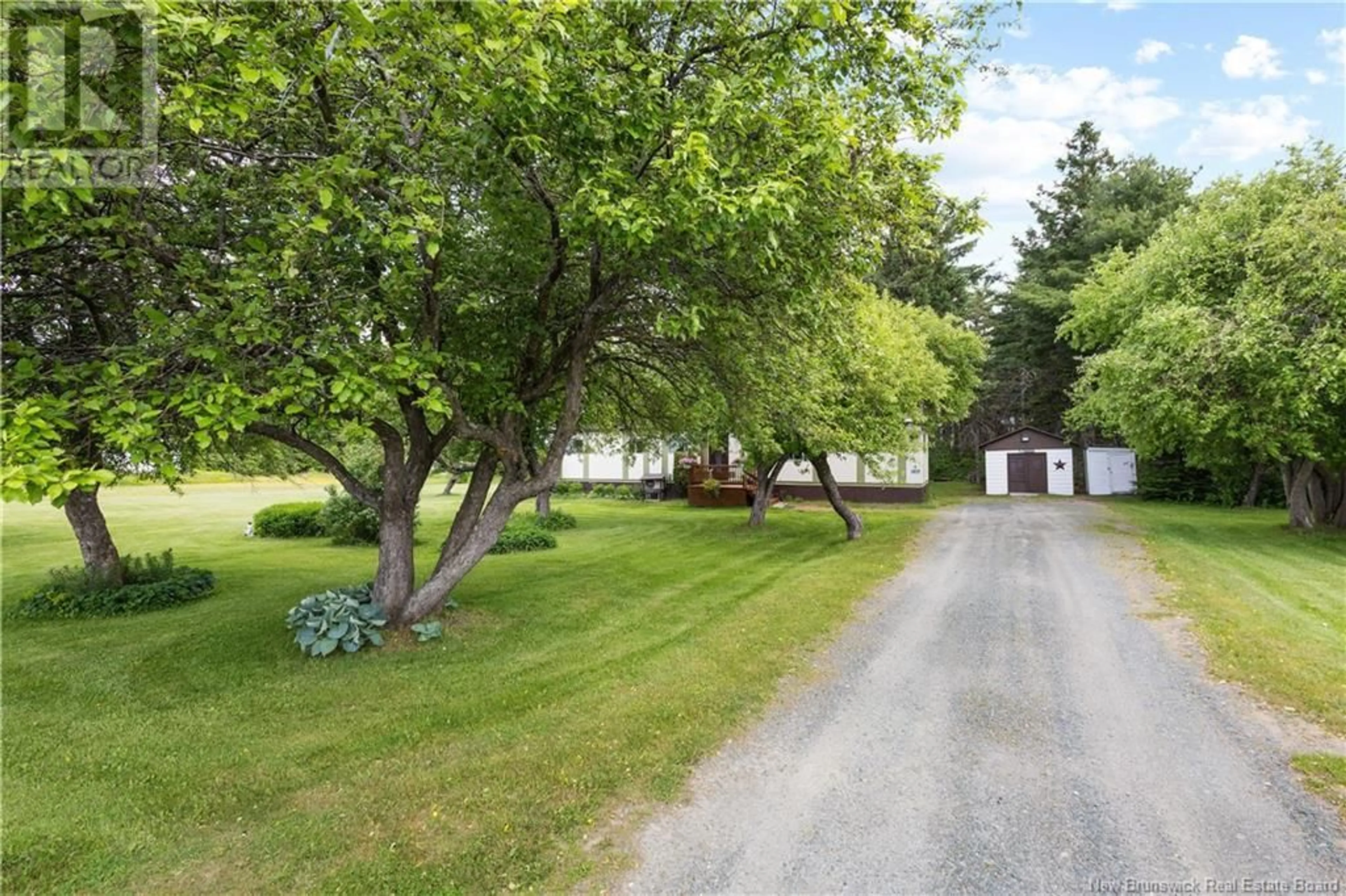 A pic from outside/outdoor area/front of a property/back of a property/a pic from drone, street for 9386 11 ROUTE ROUTE, Saint Margarets New Brunswick E1N5C5
