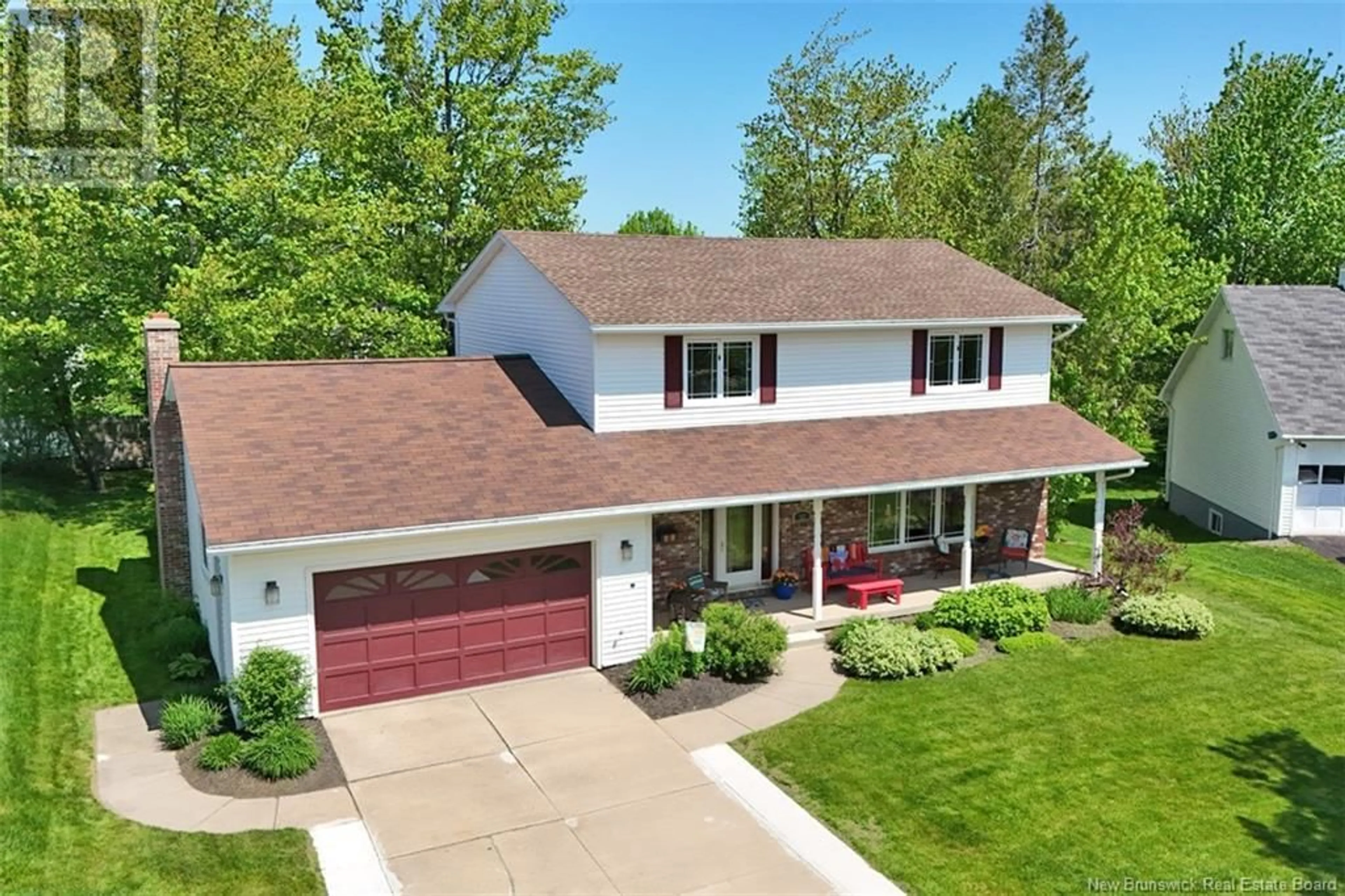 A pic from outside/outdoor area/front of a property/back of a property/a pic from drone, street for 52 GLOUCESTER CRESCENT, Fredericton New Brunswick E3B6E6