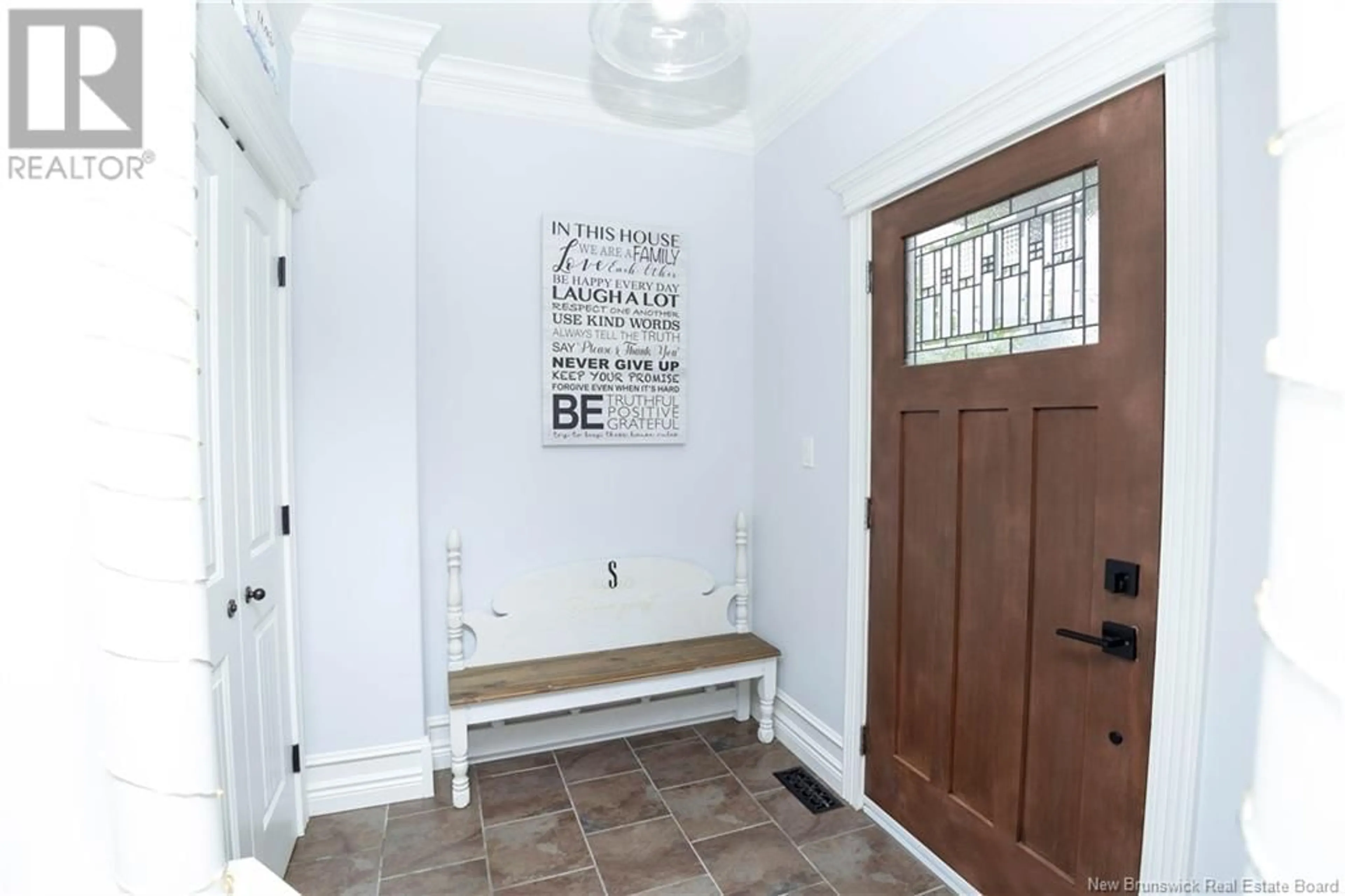 Indoor entryway for 127 PETERS DRIVE, Fredericton New Brunswick E3G0G7