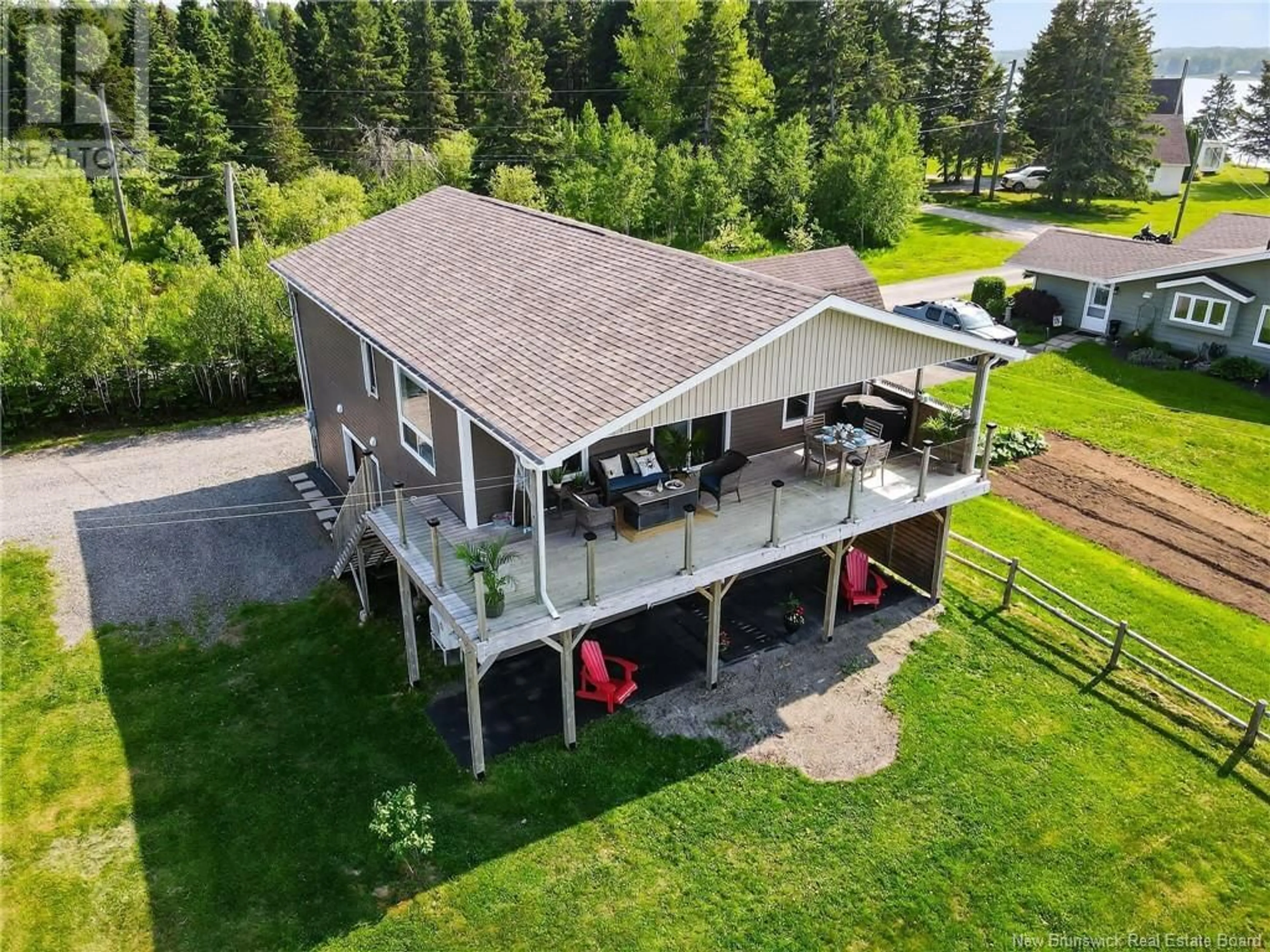 A pic from outside/outdoor area/front of a property/back of a property/a pic from drone, unknown for 3 ALINE AVENUE, Shediac Cape New Brunswick E4P2Y4