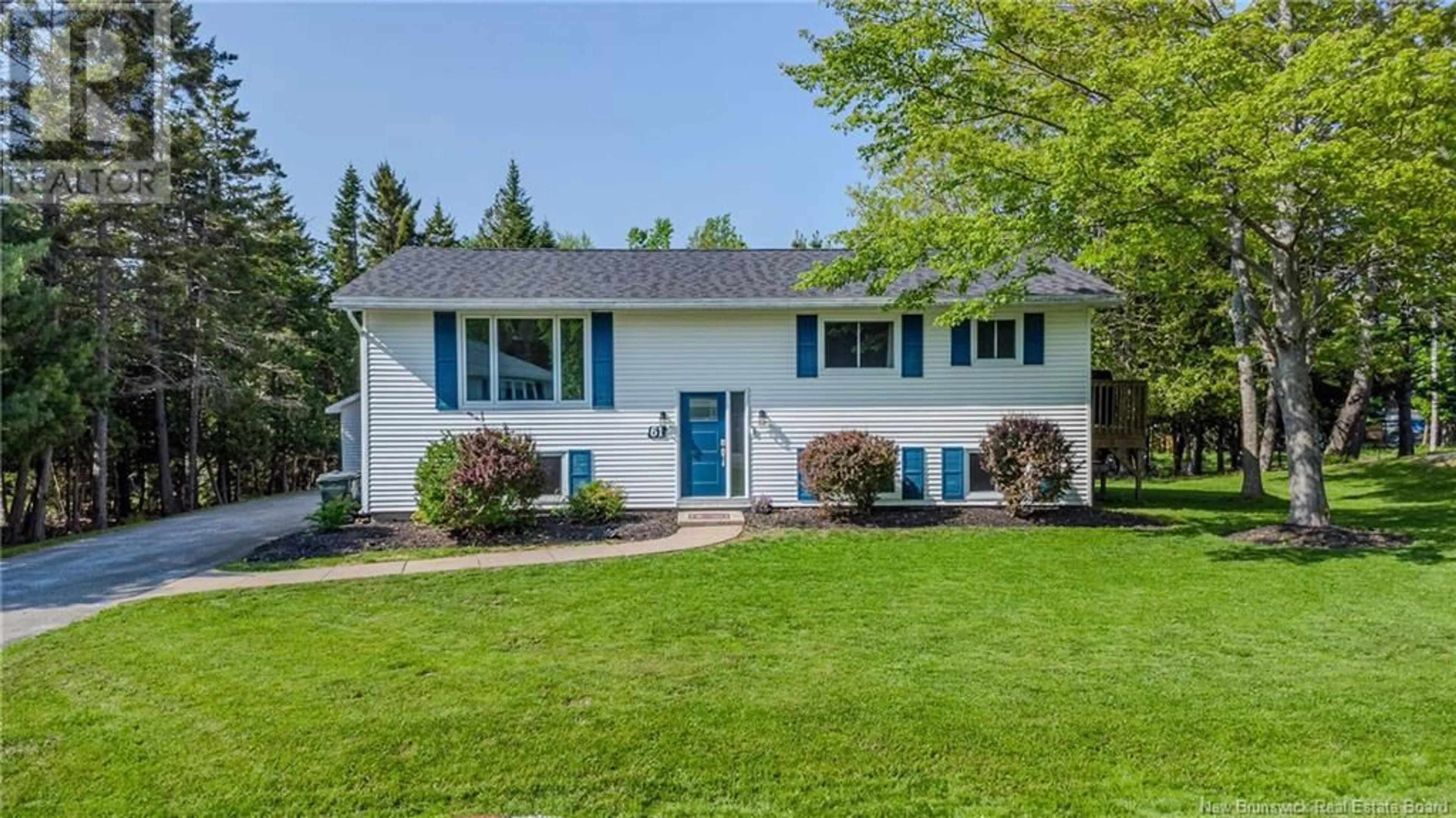 Home with vinyl exterior material, street for 61 ROBERTS LANE, Quispamsis New Brunswick E2E1B4