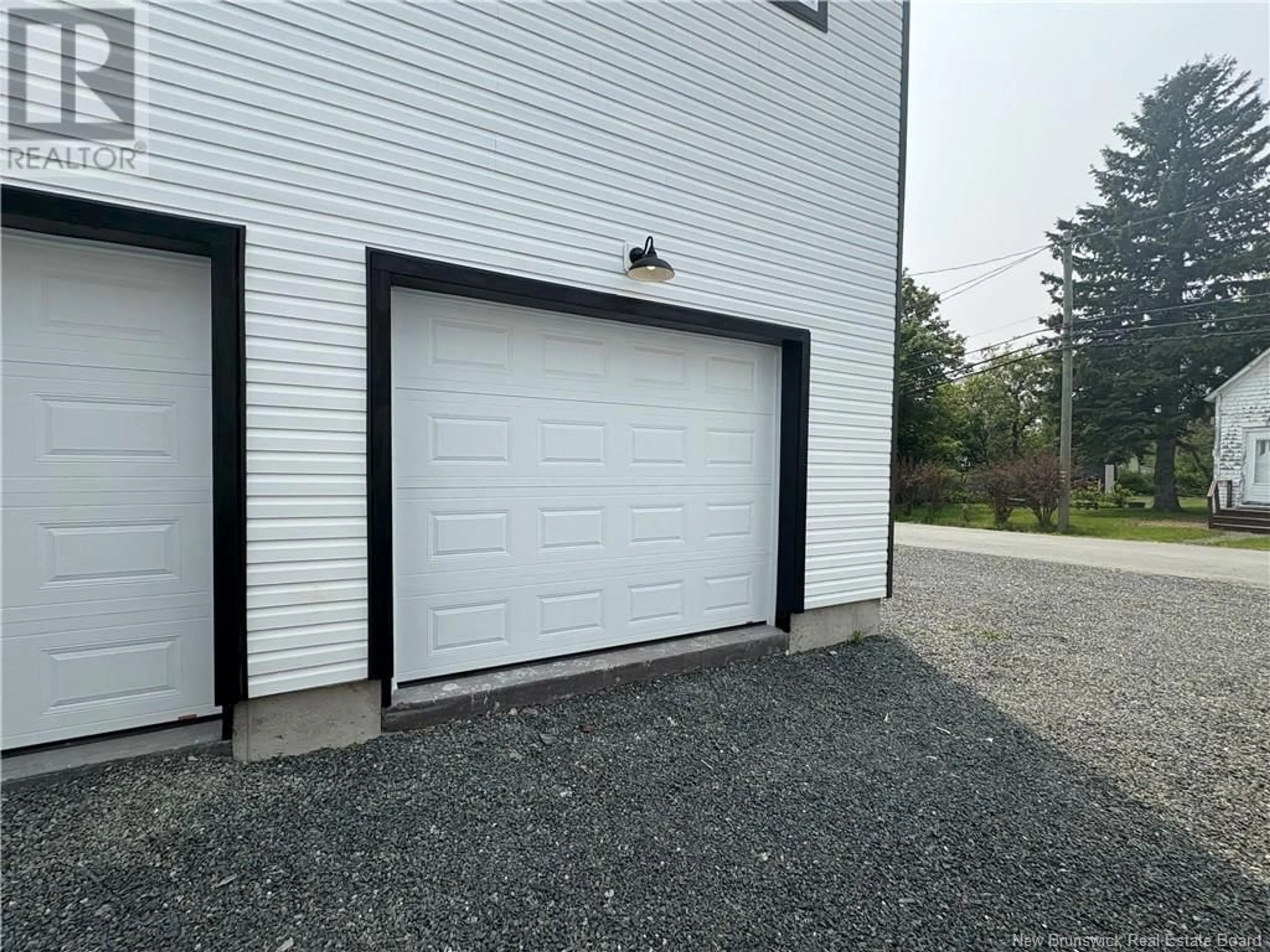 Indoor garage for 34 KEOUGHAN, Miramichi New Brunswick E1V5S9