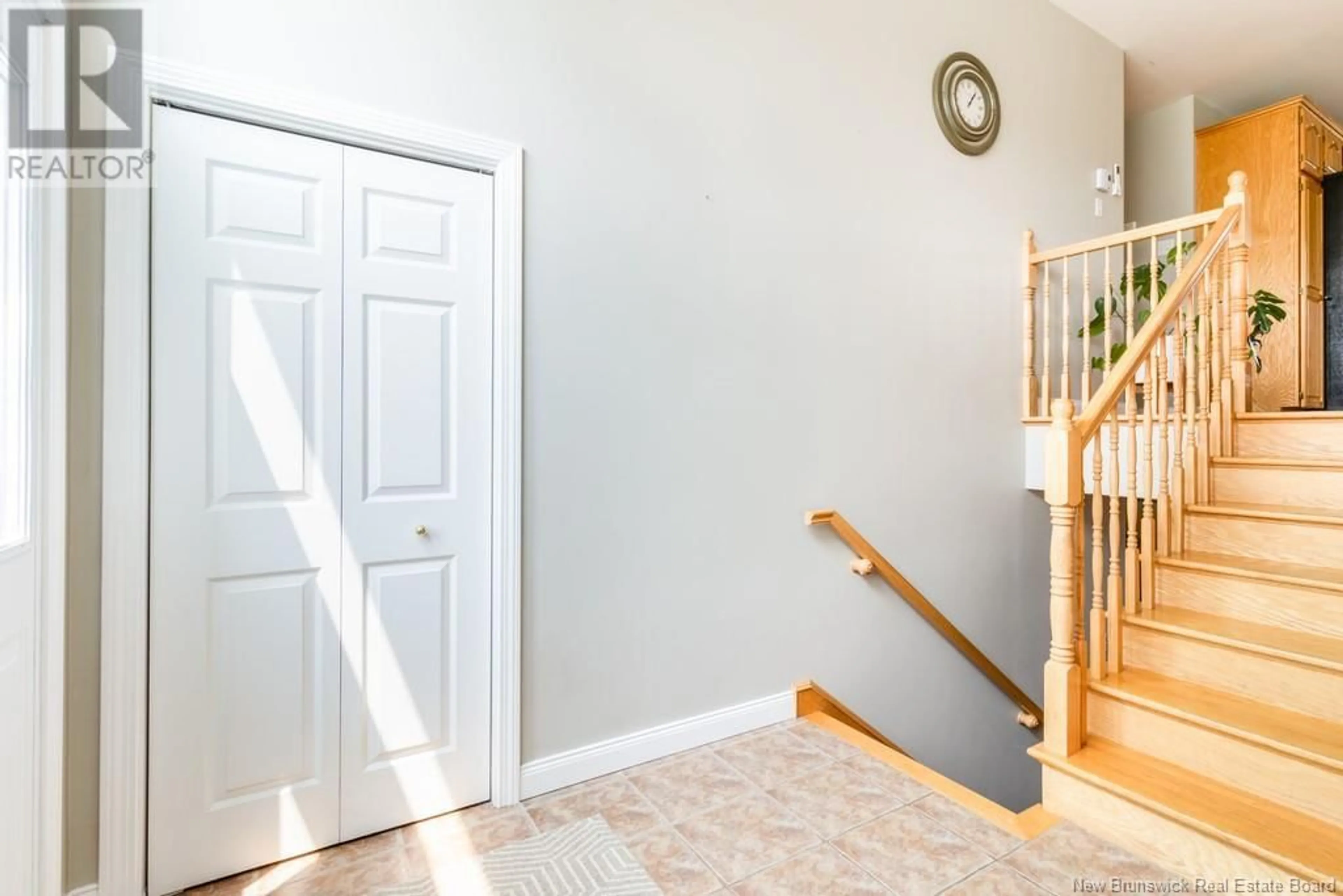 Indoor entryway for 45 WILLINGDON STREET, Oromocto New Brunswick E2V2S2