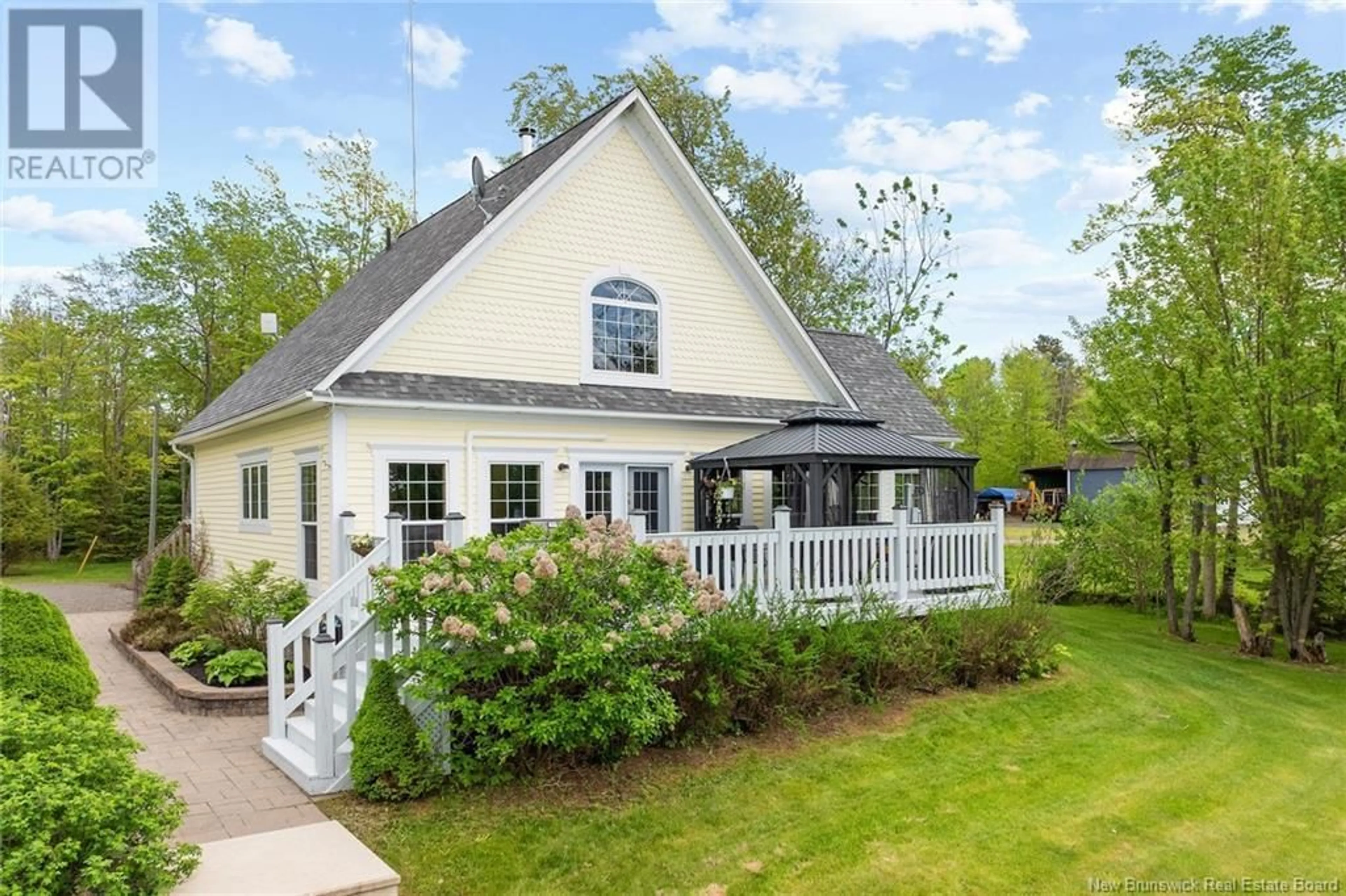 Home with vinyl exterior material, unknown for 248 CHAPMAN ROAD, Newcastle Centre New Brunswick E4B2M1