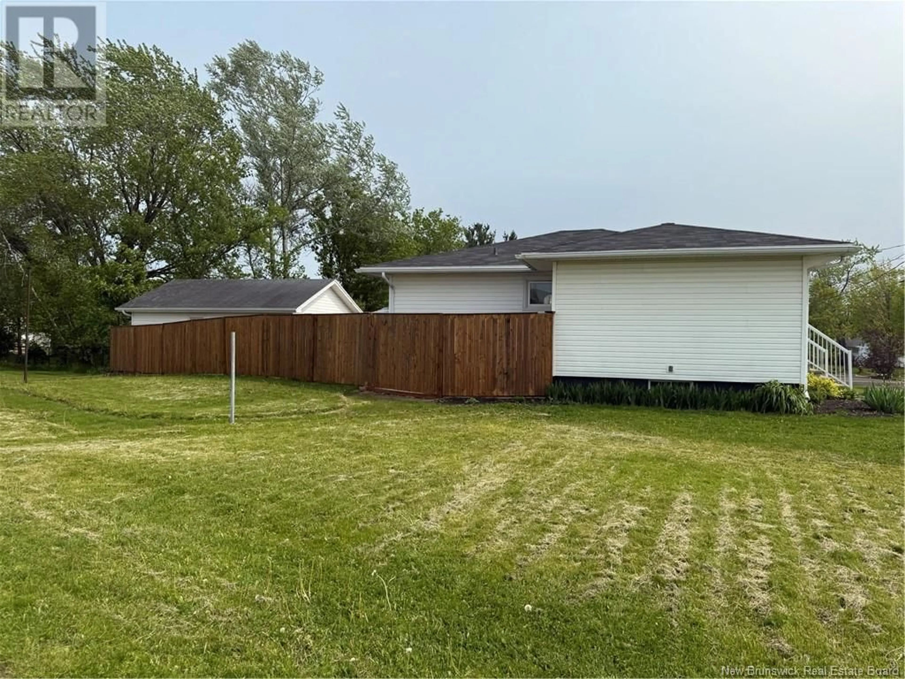 A pic from outside/outdoor area/front of a property/back of a property/a pic from drone, unknown for 85 NINTH STREET, Moncton New Brunswick E1E3E5