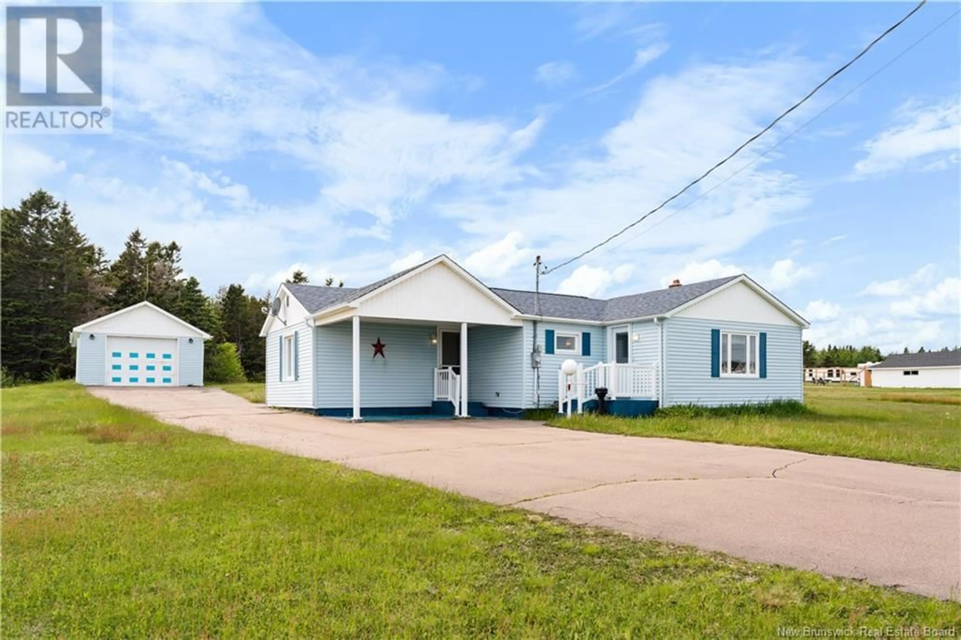 Home with vinyl exterior material, unknown for 91 CAP-LUMIERE ROAD, Richibouctou-Village New Brunswick E4W1C8
