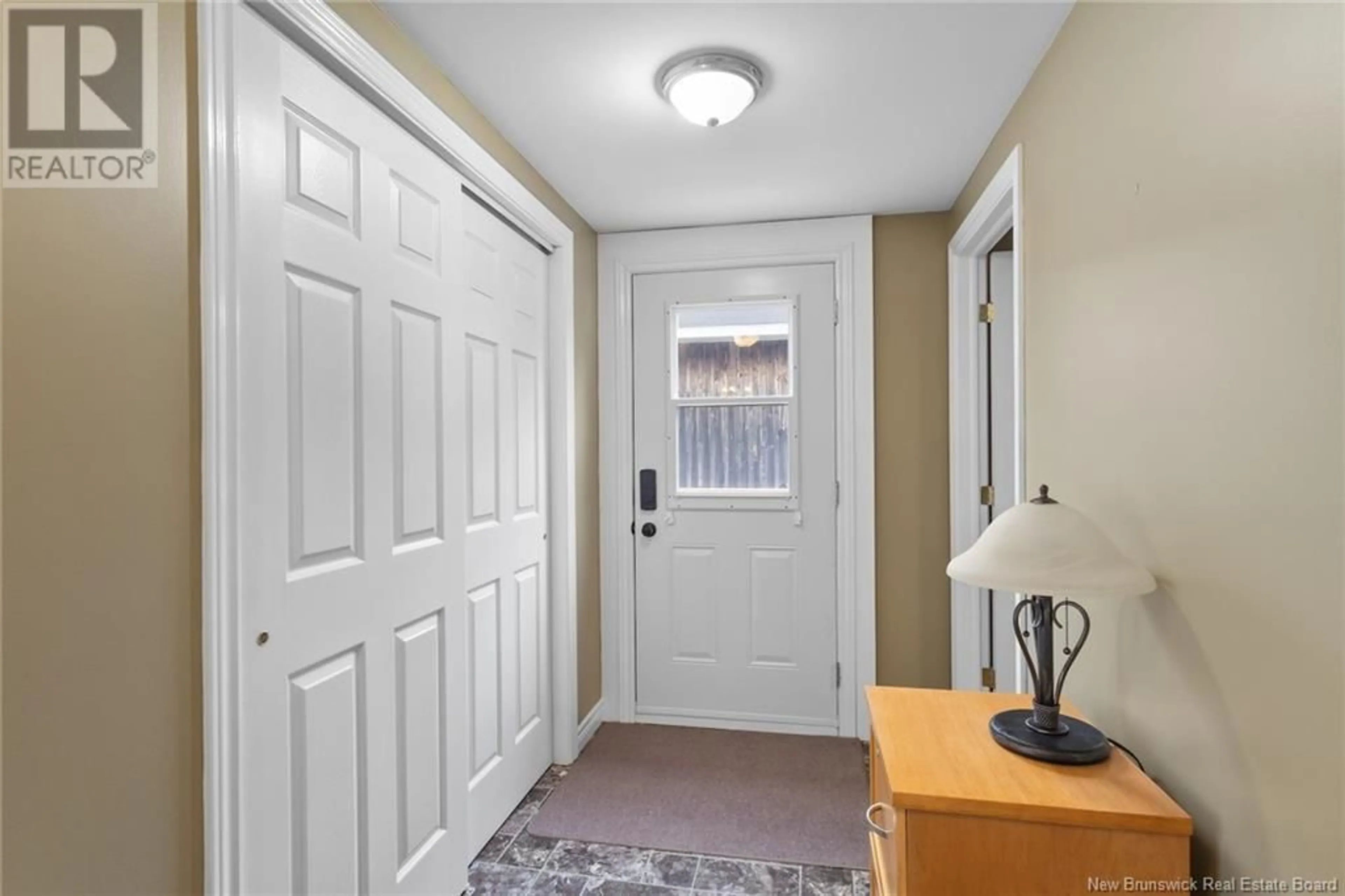 Indoor entryway for 202 UPTON STREET, Minto New Brunswick E4B3V9