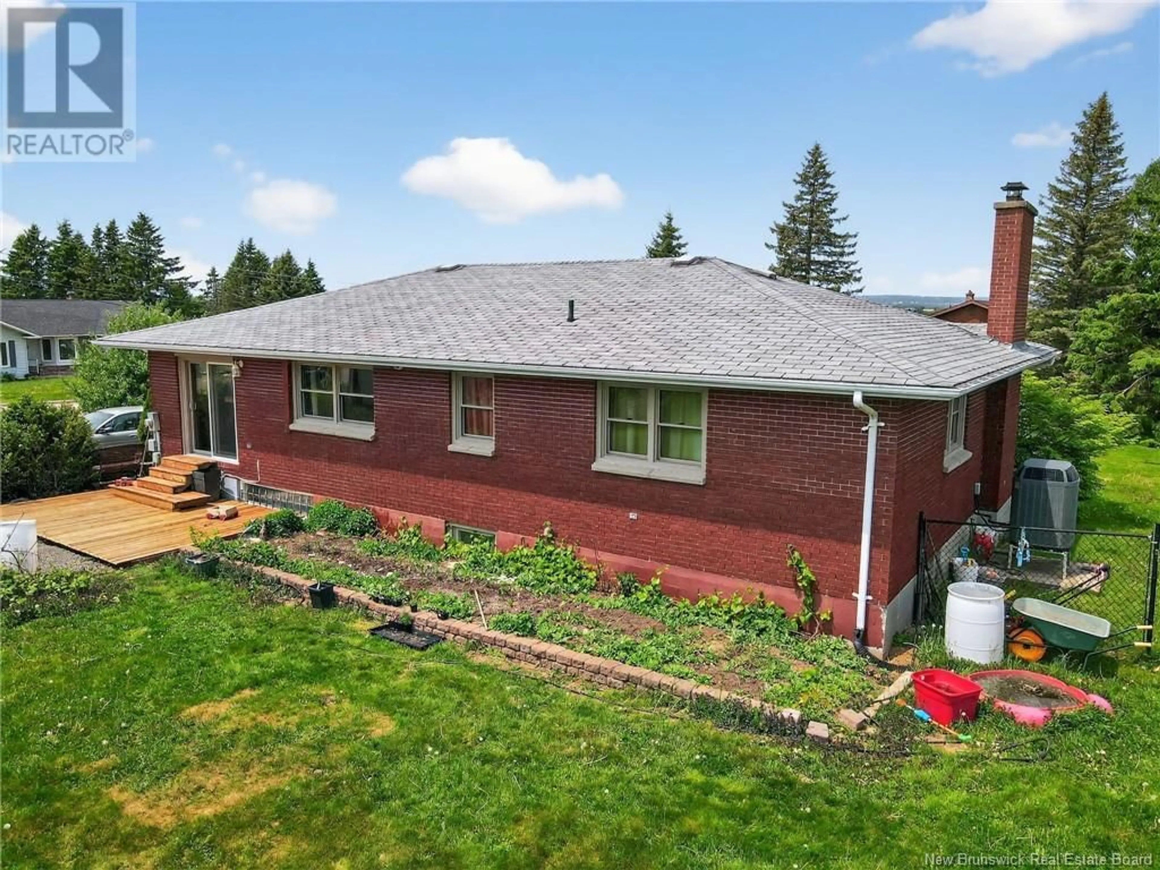 A pic from outside/outdoor area/front of a property/back of a property/a pic from drone, unknown for 47 WOOLRIDGE STREET, Riverview New Brunswick E1B3S8