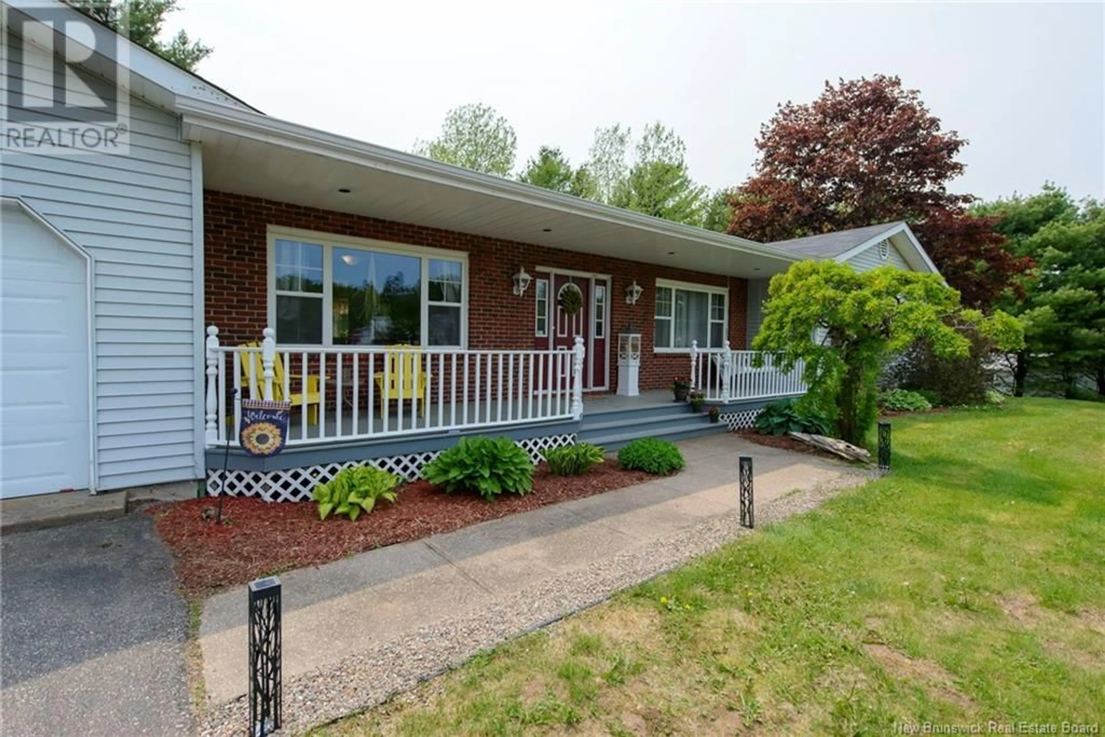 Home with vinyl exterior material, street for 29 WALLACE ROAD, Browns Flat New Brunswick E2M2P5
