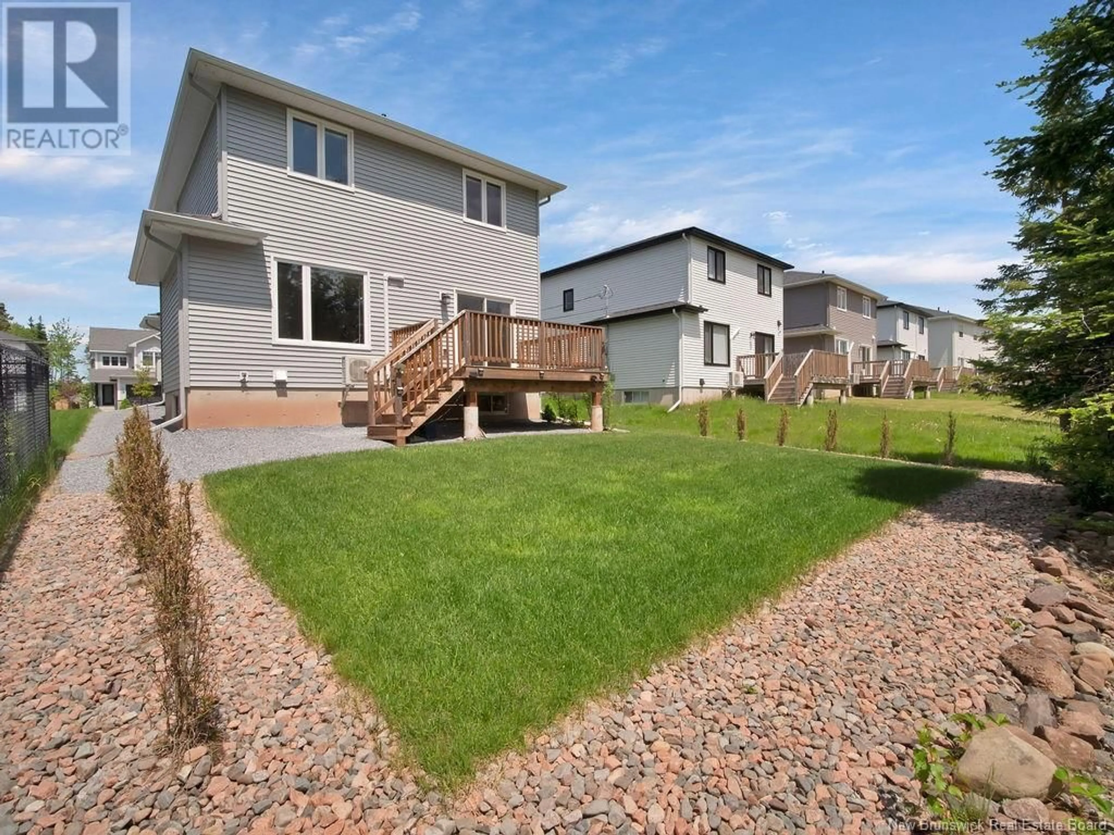 Home with vinyl exterior material, unknown for 518 MAPLEHURST, Moncton New Brunswick E1G6E2
