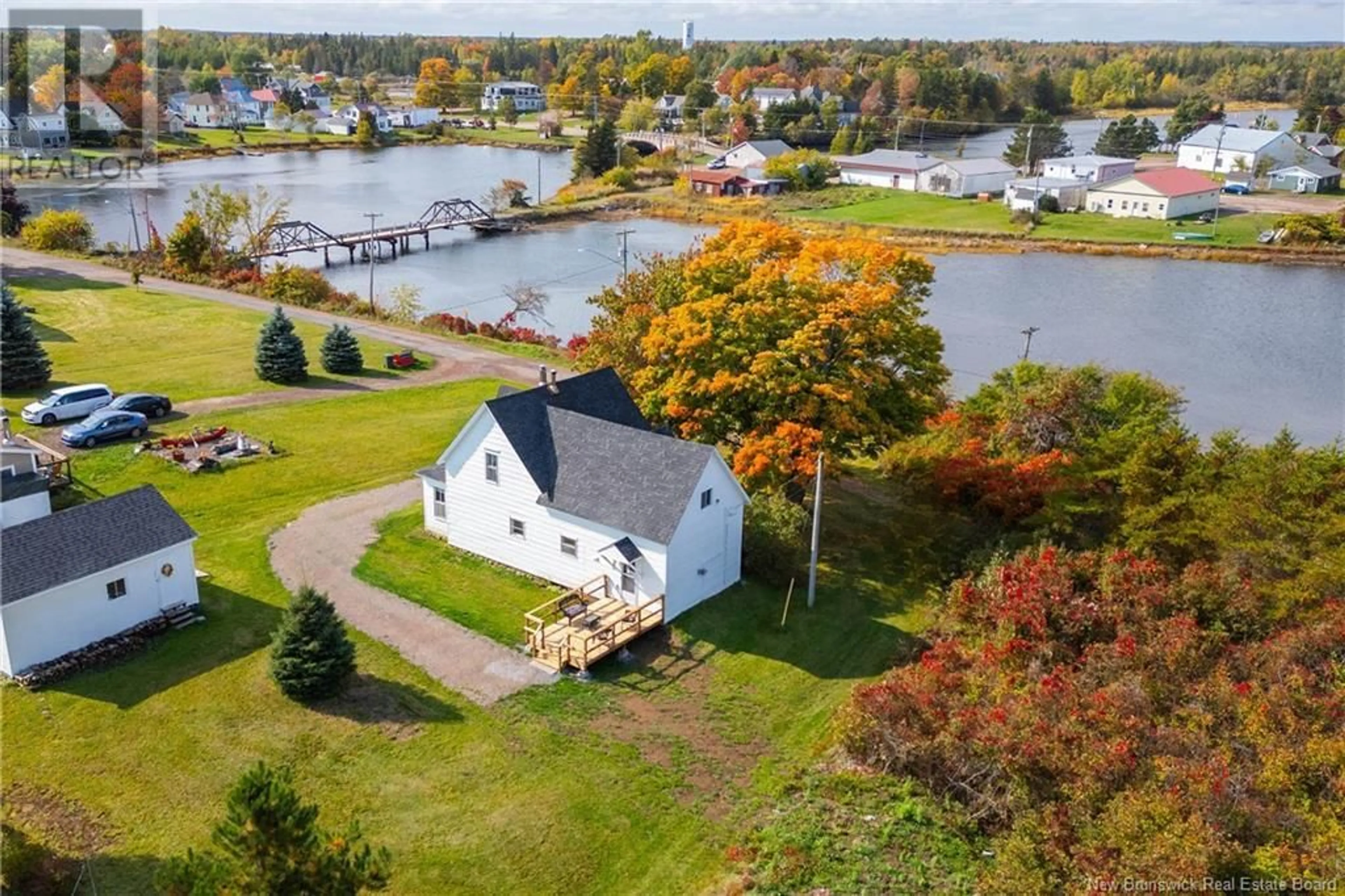 A pic from outside/outdoor area/front of a property/back of a property/a pic from drone, water/lake/river/ocean view for 13 MILL STREET, Port Elgin New Brunswick E4M2E5