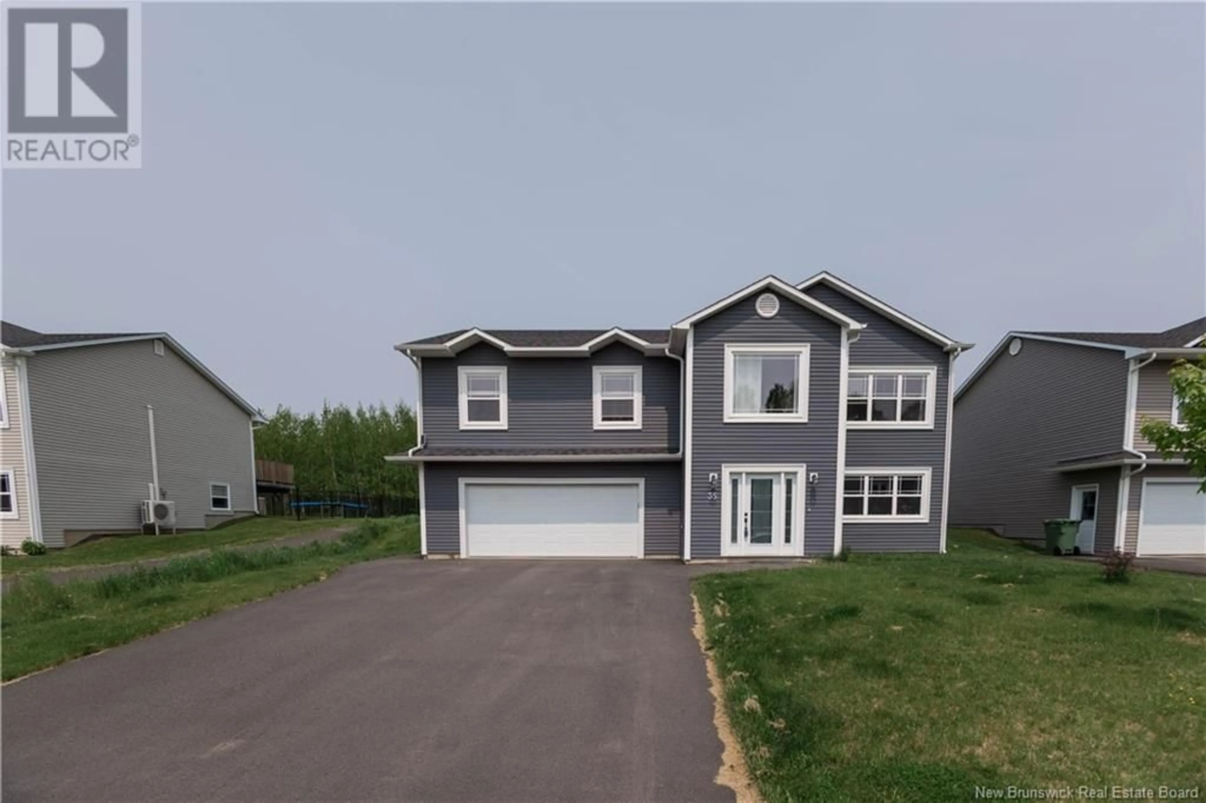 Home with vinyl exterior material, street for 35 DOHERTY DRIVE, Oromocto New Brunswick E2V0M7