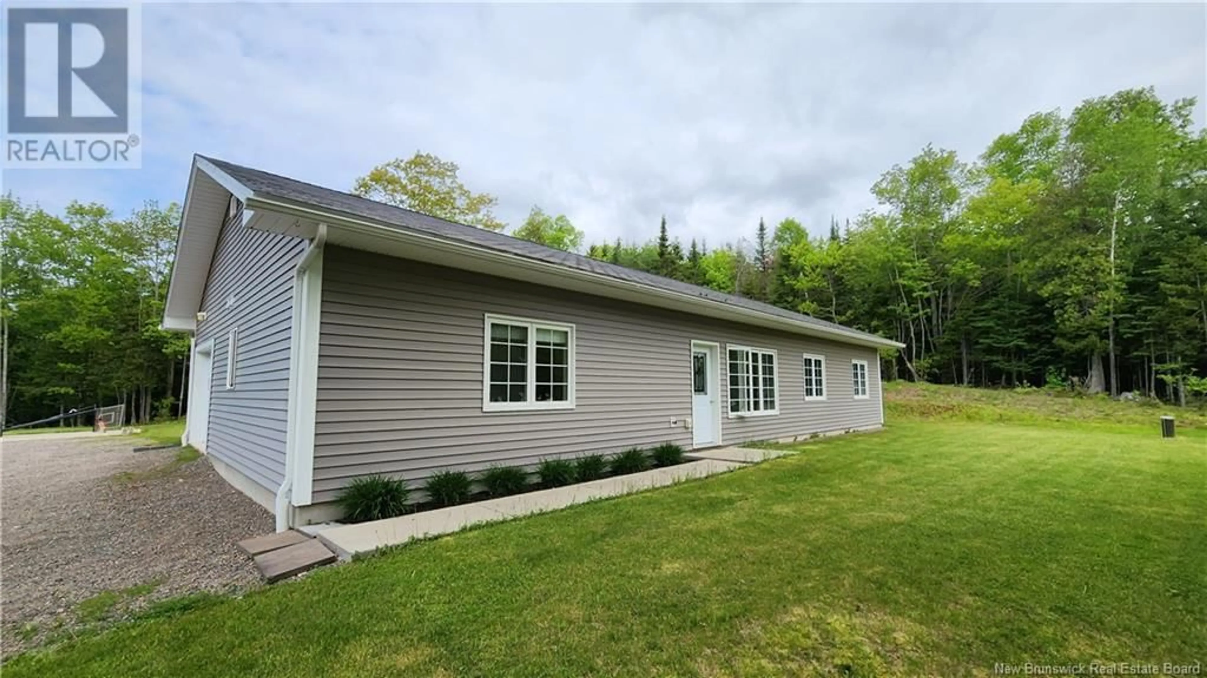 Home with vinyl exterior material, unknown for 130 SUNSET VALLEY ROAD, Nerepis New Brunswick E5K4S1