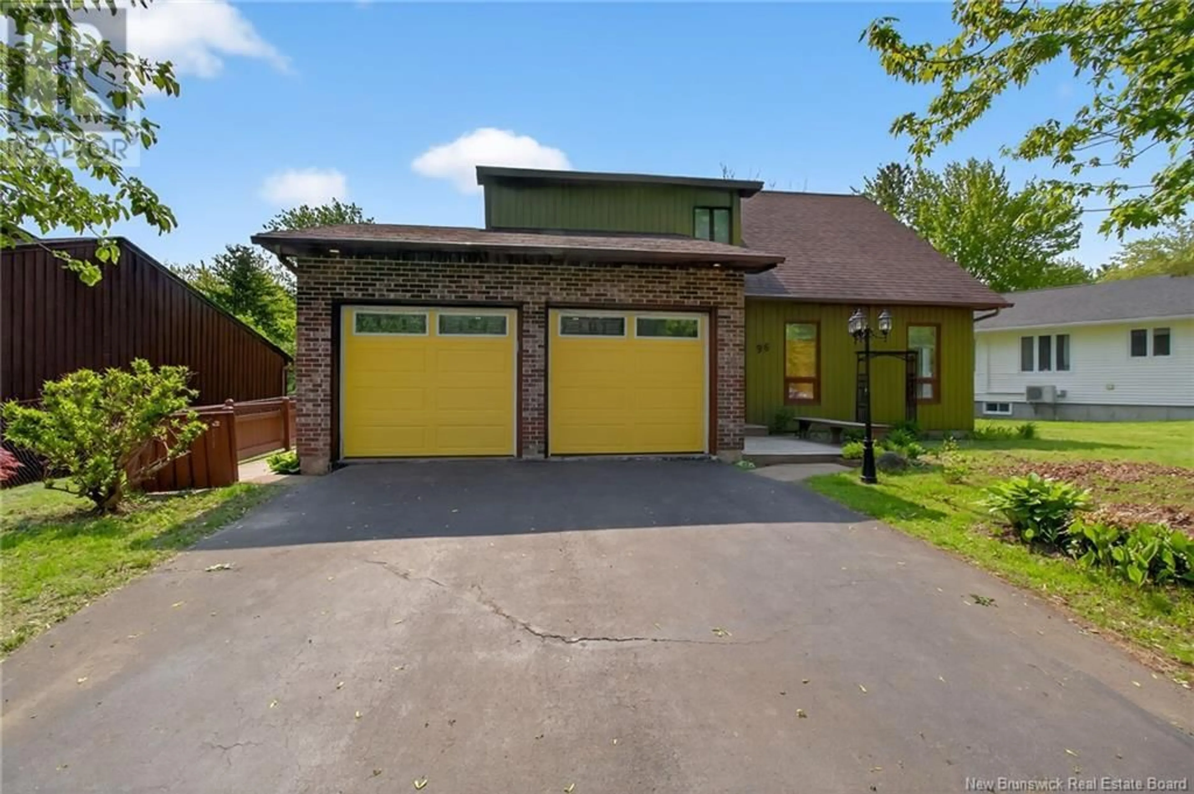 Indoor garage for 96 TEAKWOOD WAY, Moncton New Brunswick E1G1V3