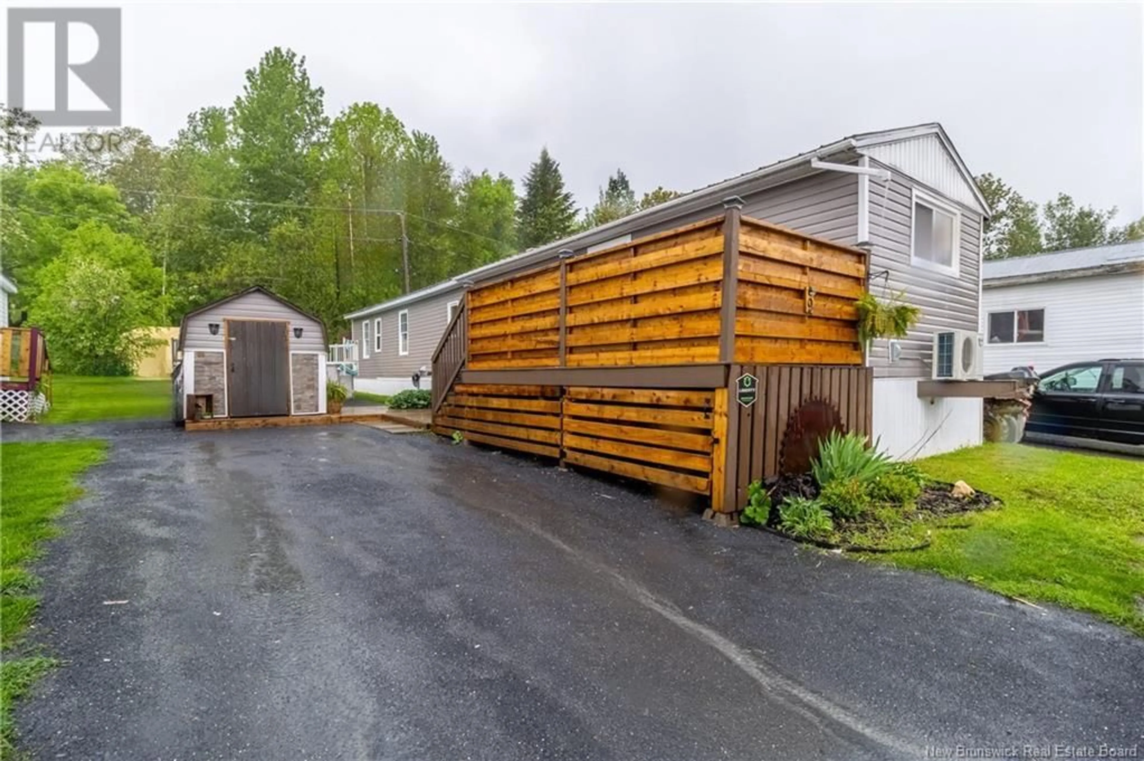 Shed for 9 CHESTNUT STREET, Woodstock New Brunswick E7M1K4