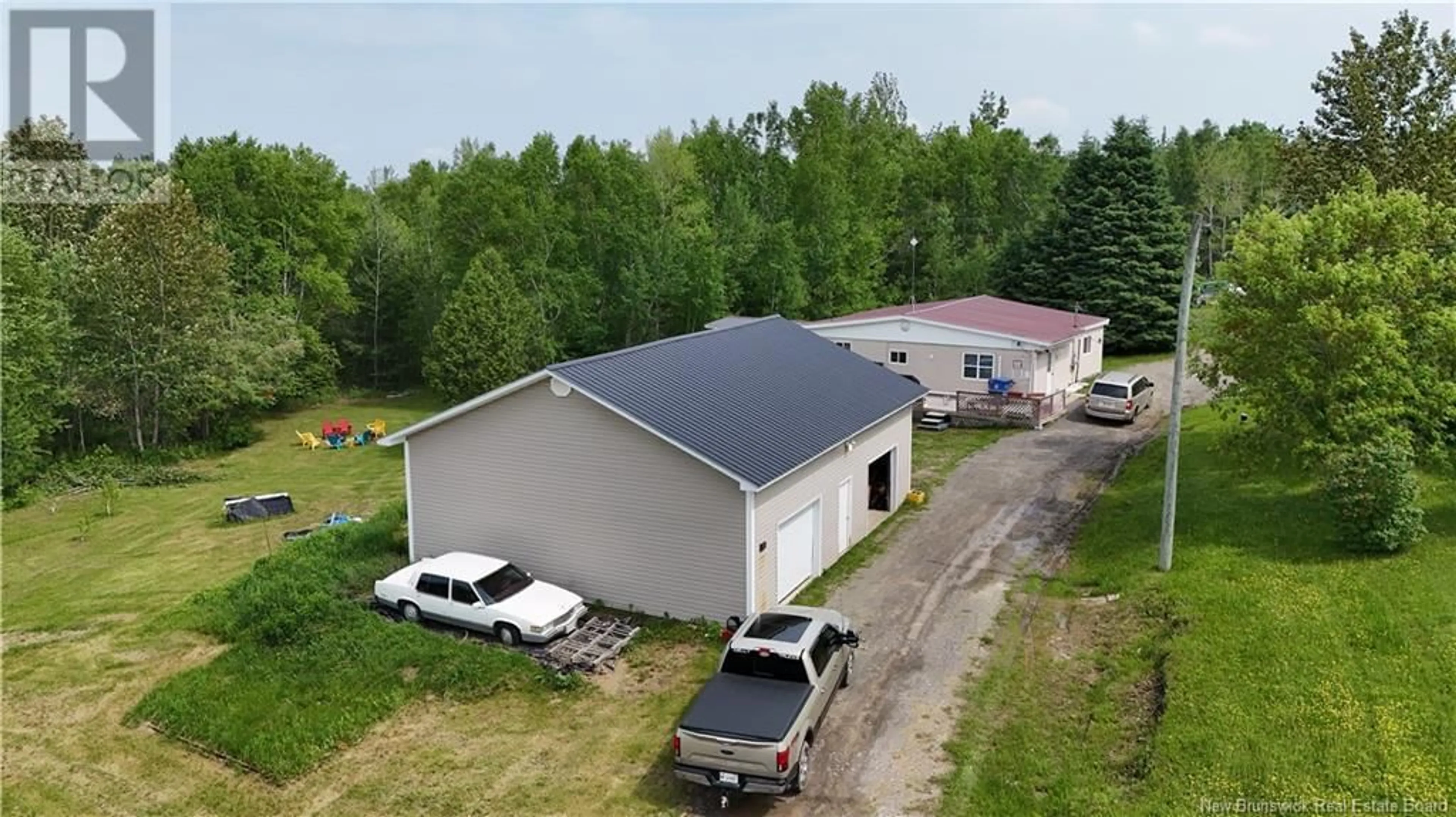 A pic from outside/outdoor area/front of a property/back of a property/a pic from drone, building for 5711 ROUTE 105, Pembroke New Brunswick E7N1T8