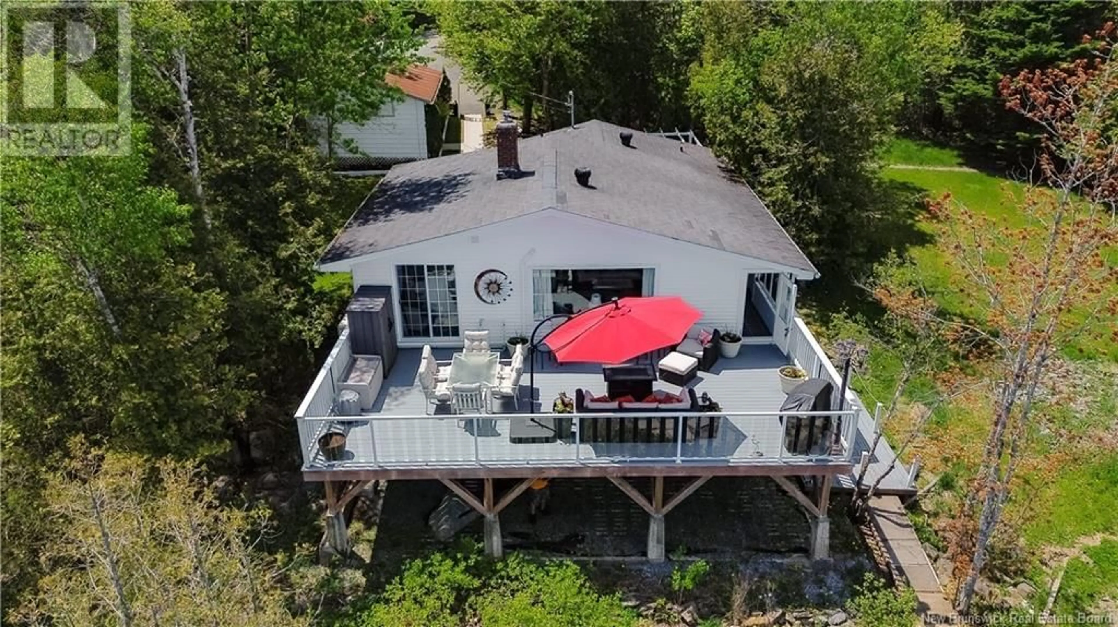A pic from outside/outdoor area/front of a property/back of a property/a pic from drone, water/lake/river/ocean view for 55 BIRCHMOUNT ROAD, Saint John New Brunswick E2M6L3