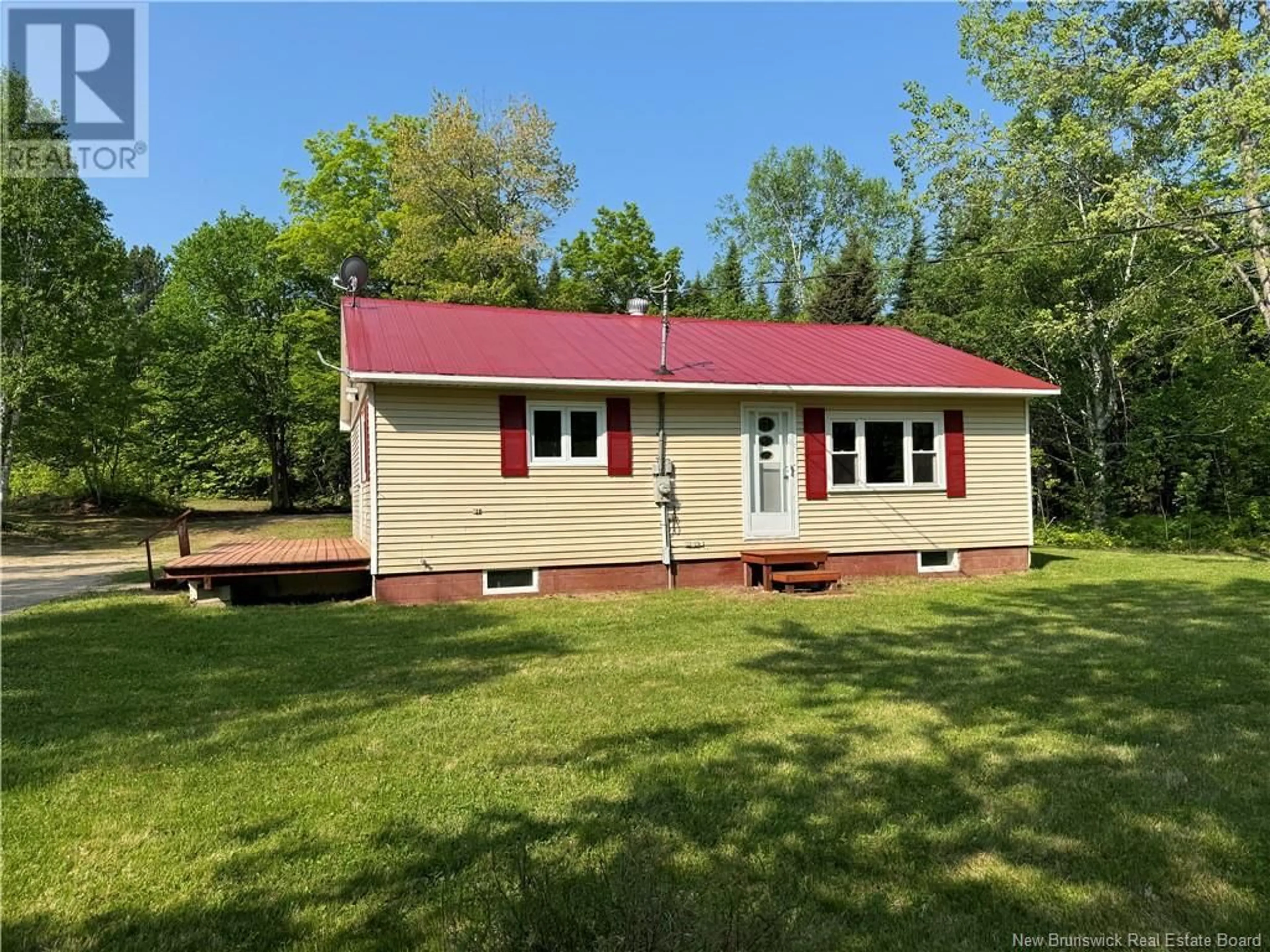 Home with vinyl exterior material, unknown for 29 HOLT ROAD, New Bandon New Brunswick E9C2C7