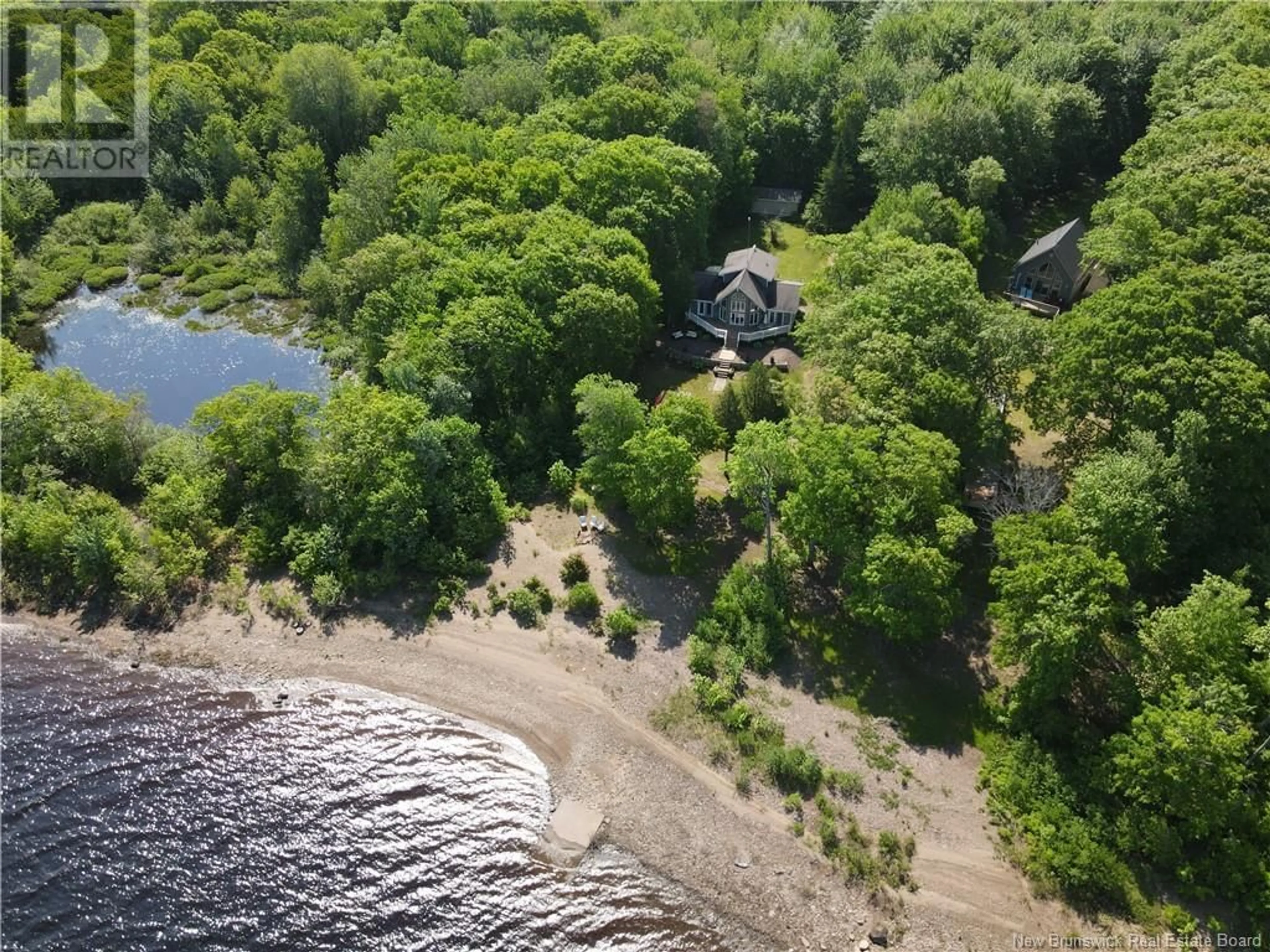 A pic from outside/outdoor area/front of a property/back of a property/a pic from drone, water/lake/river/ocean view for 15 SCHOOL HOUSE LANE, Cumberland Bay New Brunswick E4A0A8