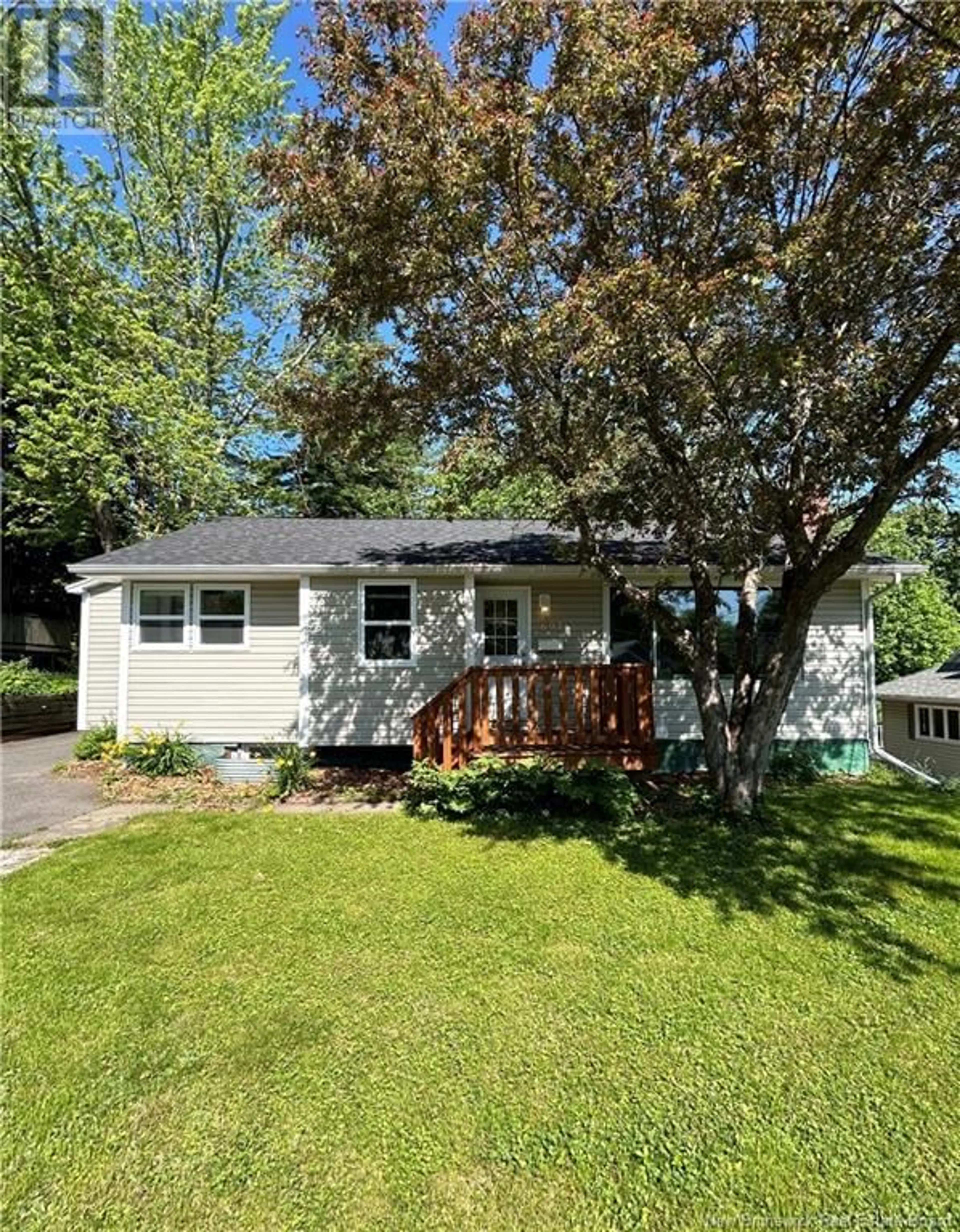 Home with vinyl exterior material, street for 693 MITCHELL STREET, Fredericton New Brunswick E3B3S7