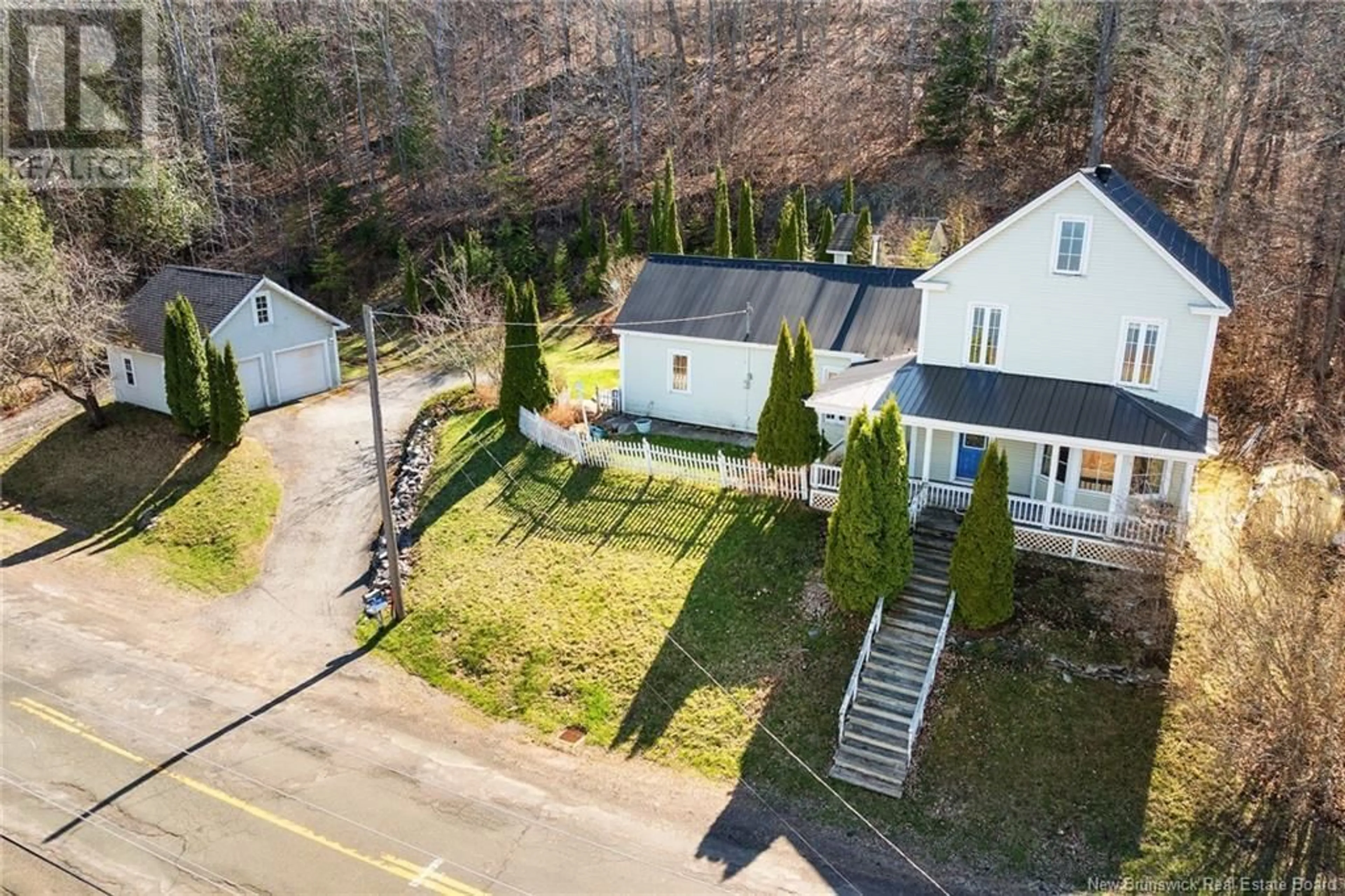 A pic from outside/outdoor area/front of a property/back of a property/a pic from drone, street for 5298 ROUTE 102, Hampstead New Brunswick E5M2C2