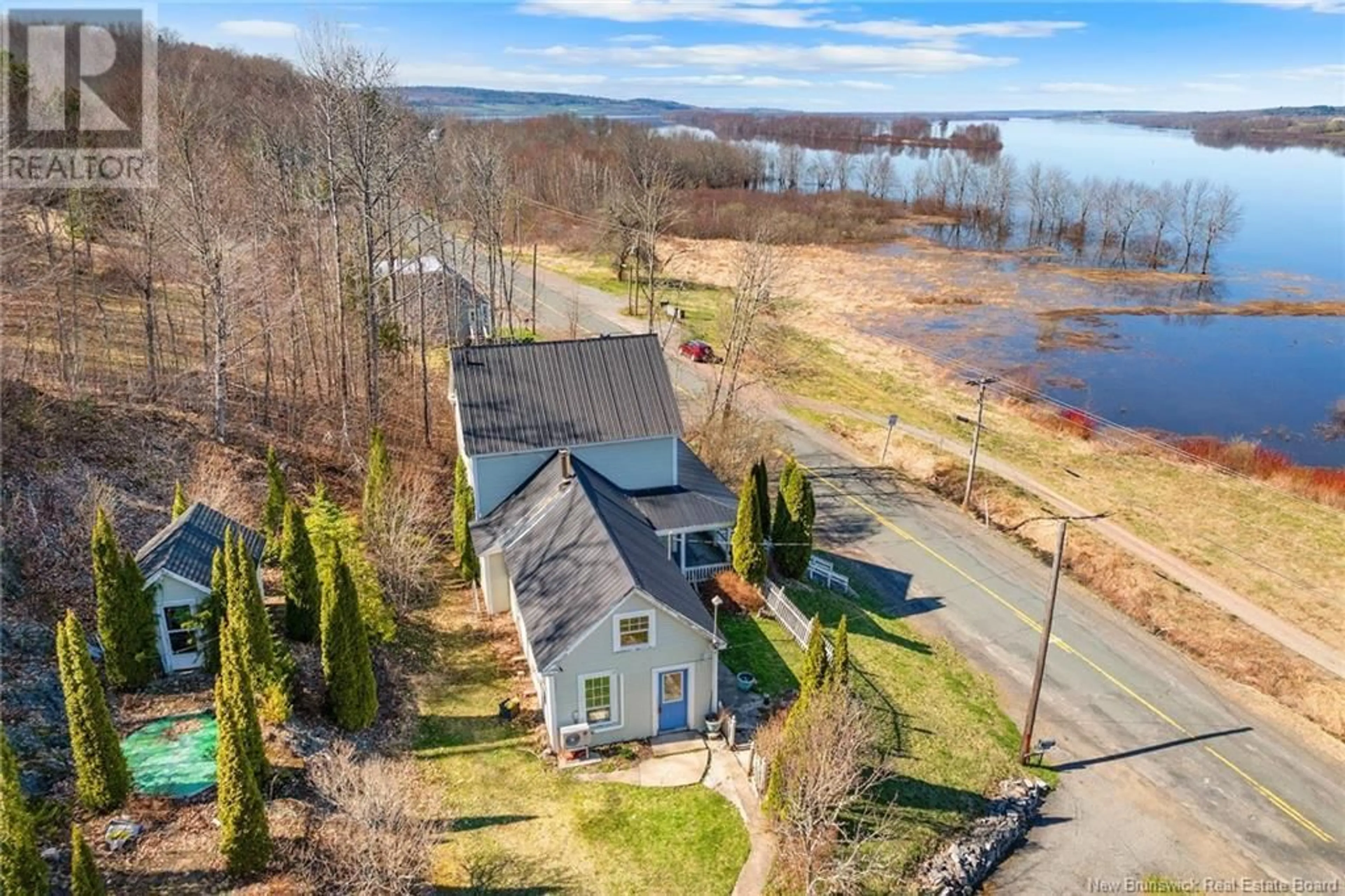 A pic from outside/outdoor area/front of a property/back of a property/a pic from drone, water/lake/river/ocean view for 5298 ROUTE 102, Hampstead New Brunswick E5M2C2