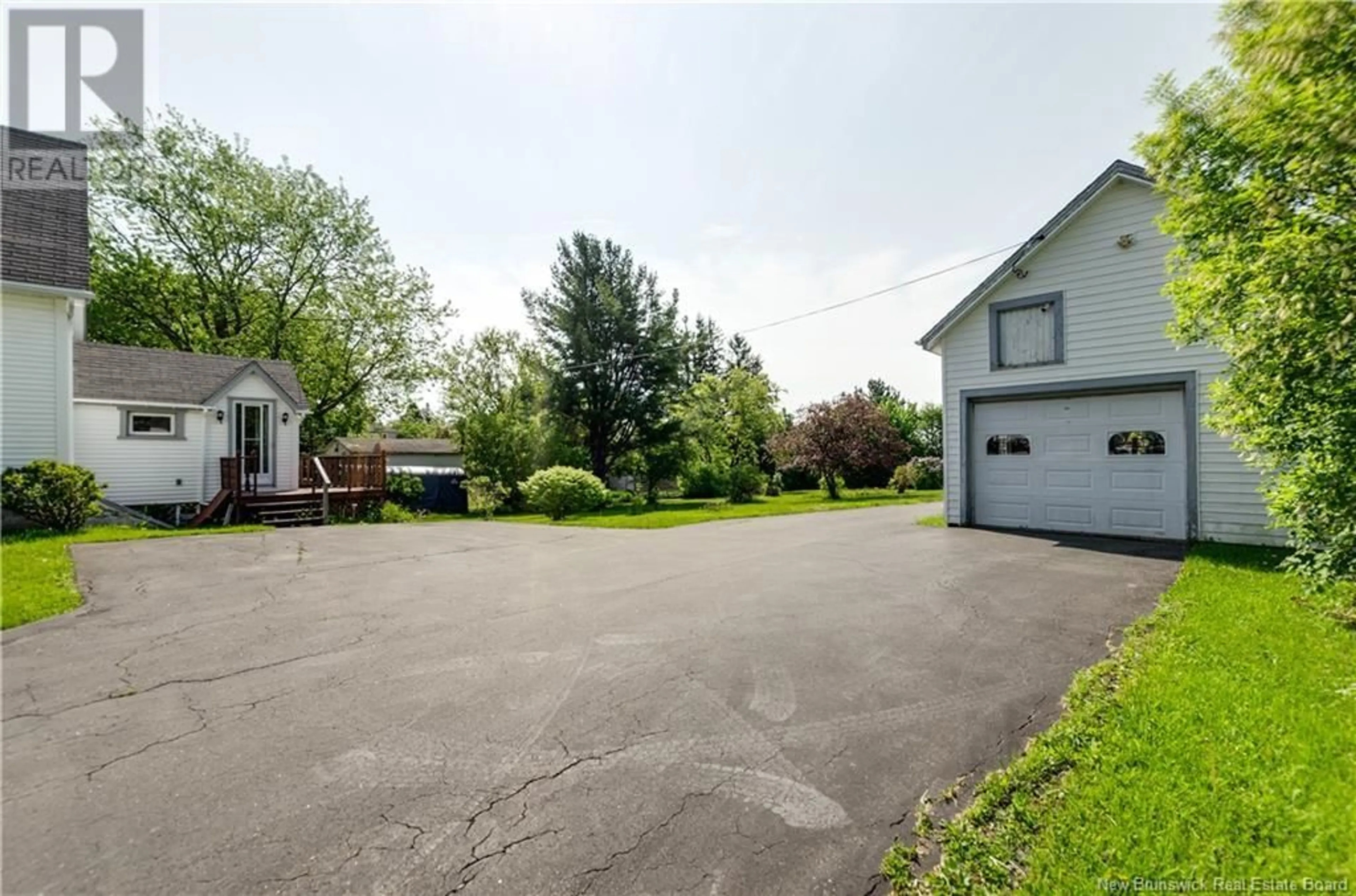 A pic from outside/outdoor area/front of a property/back of a property/a pic from drone, street for 68 ACADEMY STREET, Hillsborough New Brunswick E4H2R8