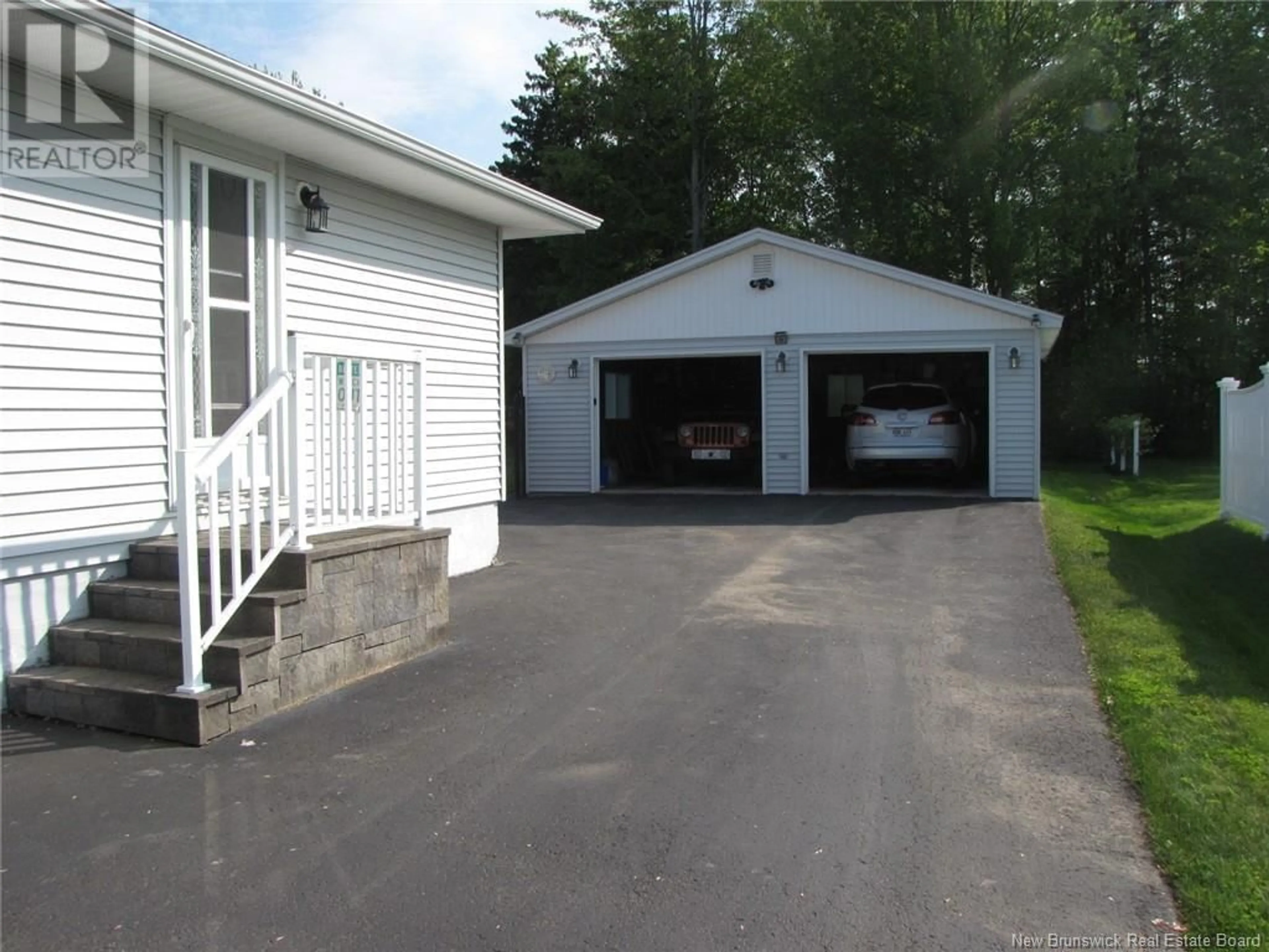 Indoor garage for 44 WOODLAWN AVENUE, Moncton New Brunswick E1E2J9