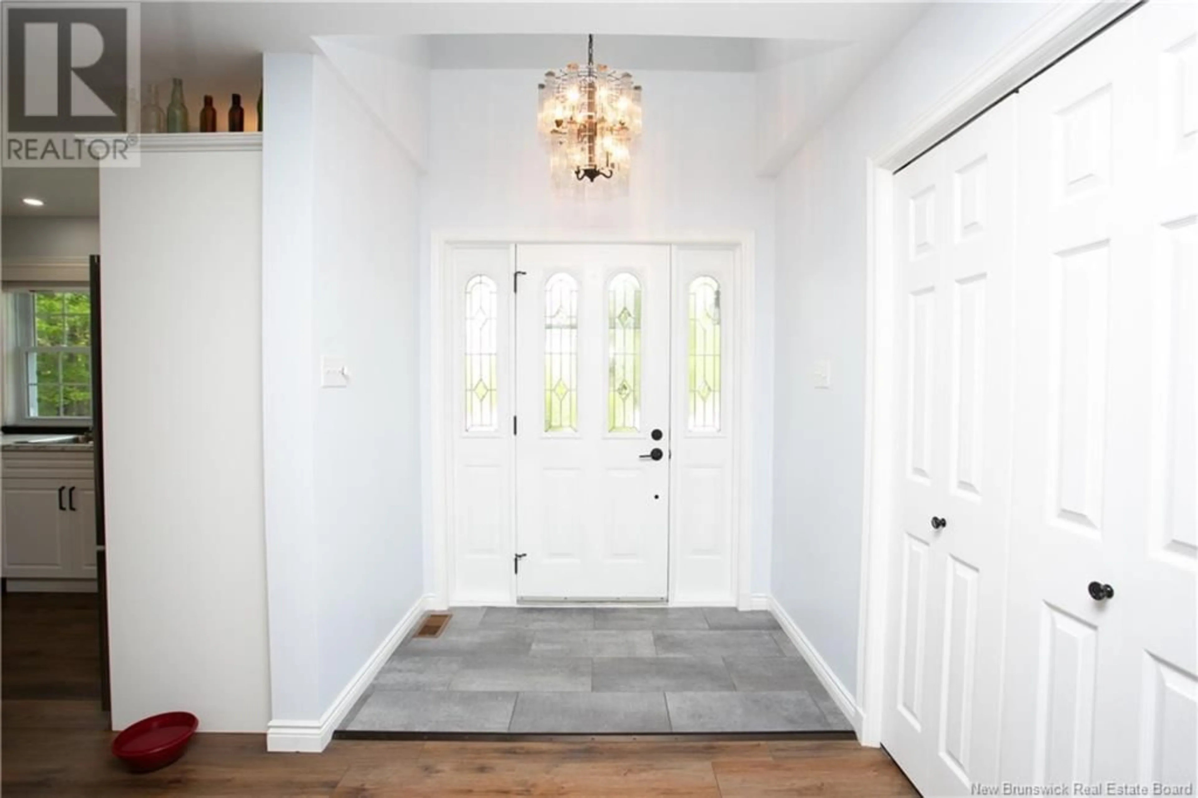 Indoor entryway for 22 LYNX LANE, Hanwell New Brunswick E3C1M9