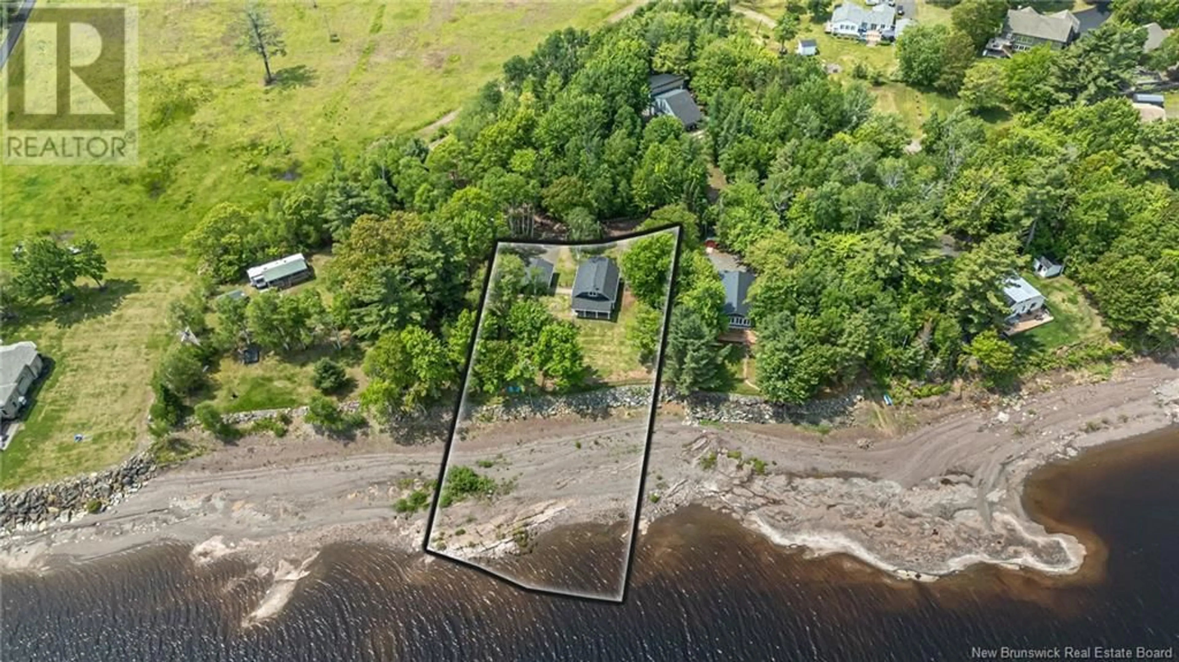 A pic from outside/outdoor area/front of a property/back of a property/a pic from drone, water/lake/river/ocean view for 2 LUCKY'S WAY, Sunnyside Beach New Brunswick E4B2B7