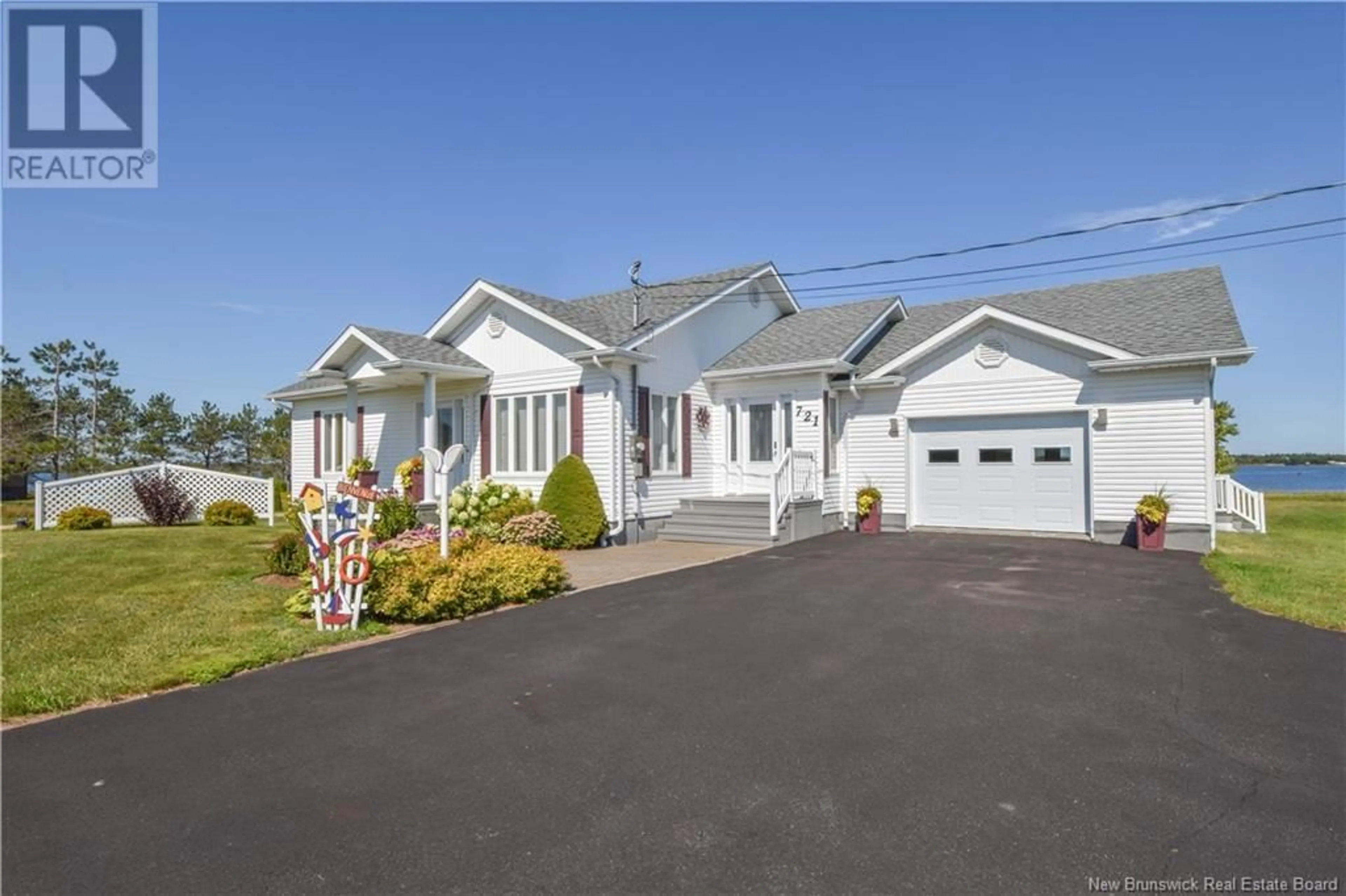 Home with vinyl exterior material, street for 721 113 ROUTE ROUTE, Inkerman New Brunswick E8P1E4