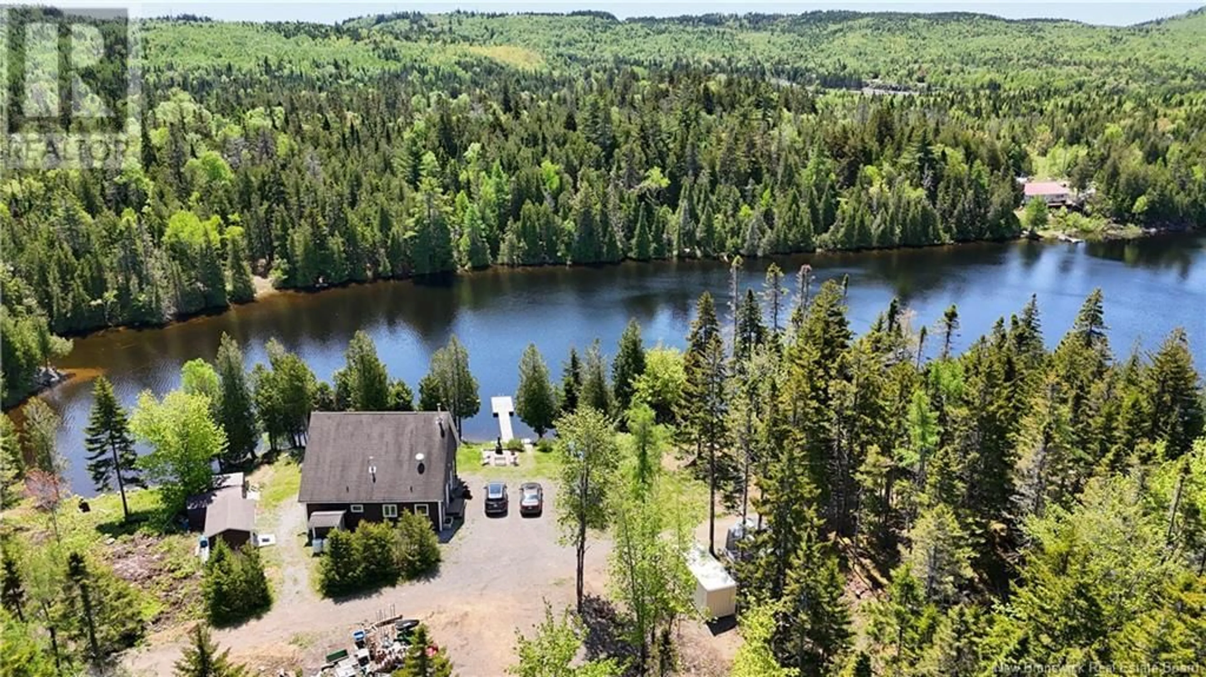 A pic from outside/outdoor area/front of a property/back of a property/a pic from drone, water/lake/river/ocean view for 29 COLUMBUS DRIVE, Saint John New Brunswick E2M0H7