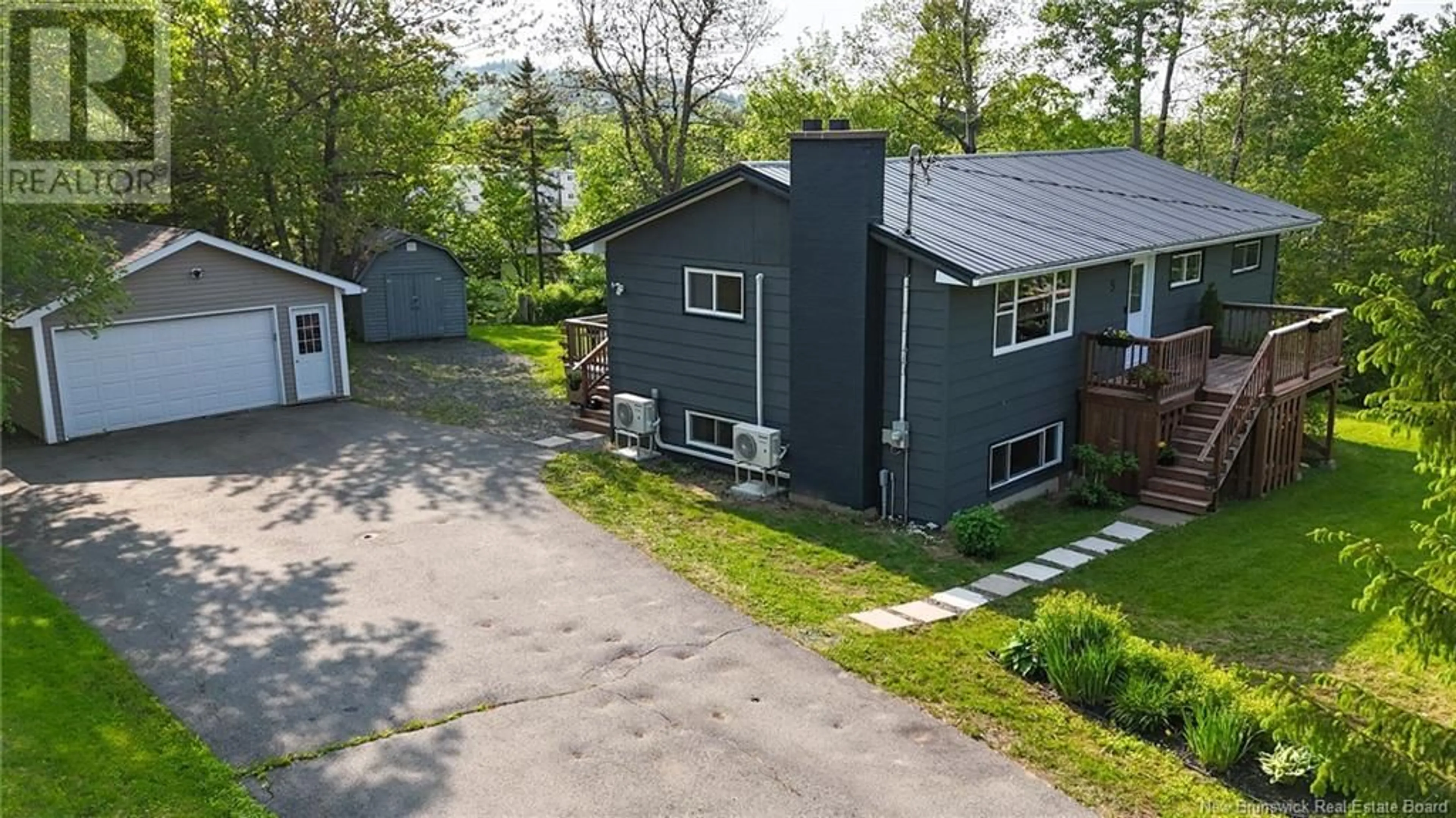 A pic from outside/outdoor area/front of a property/back of a property/a pic from drone, street for 5 NELSON STREET, Grand Bay-Westfield New Brunswick E5K2R5