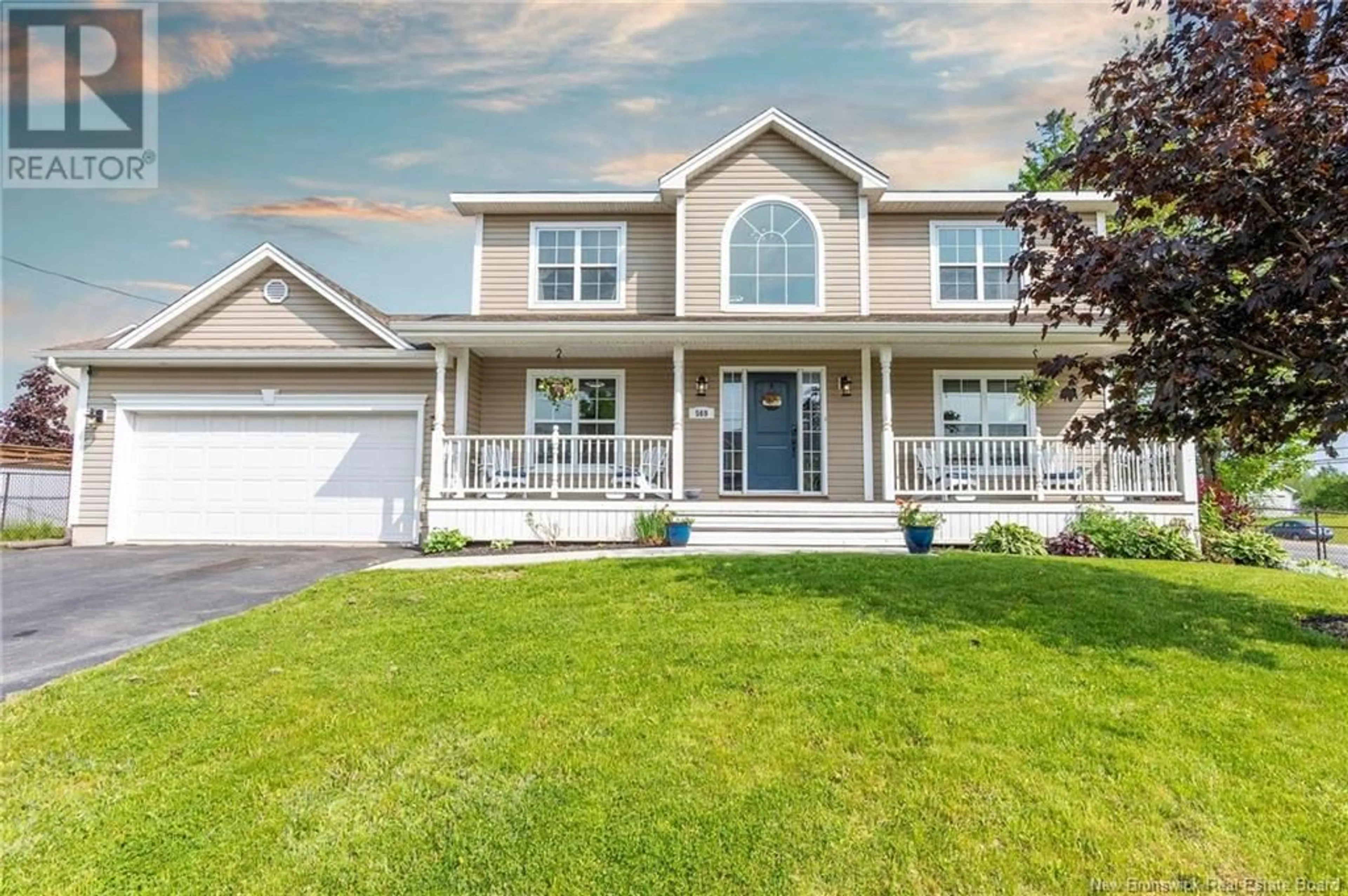 Home with vinyl exterior material, street for 569 EVERGREEN DRIVE, Moncton New Brunswick E1G0T8