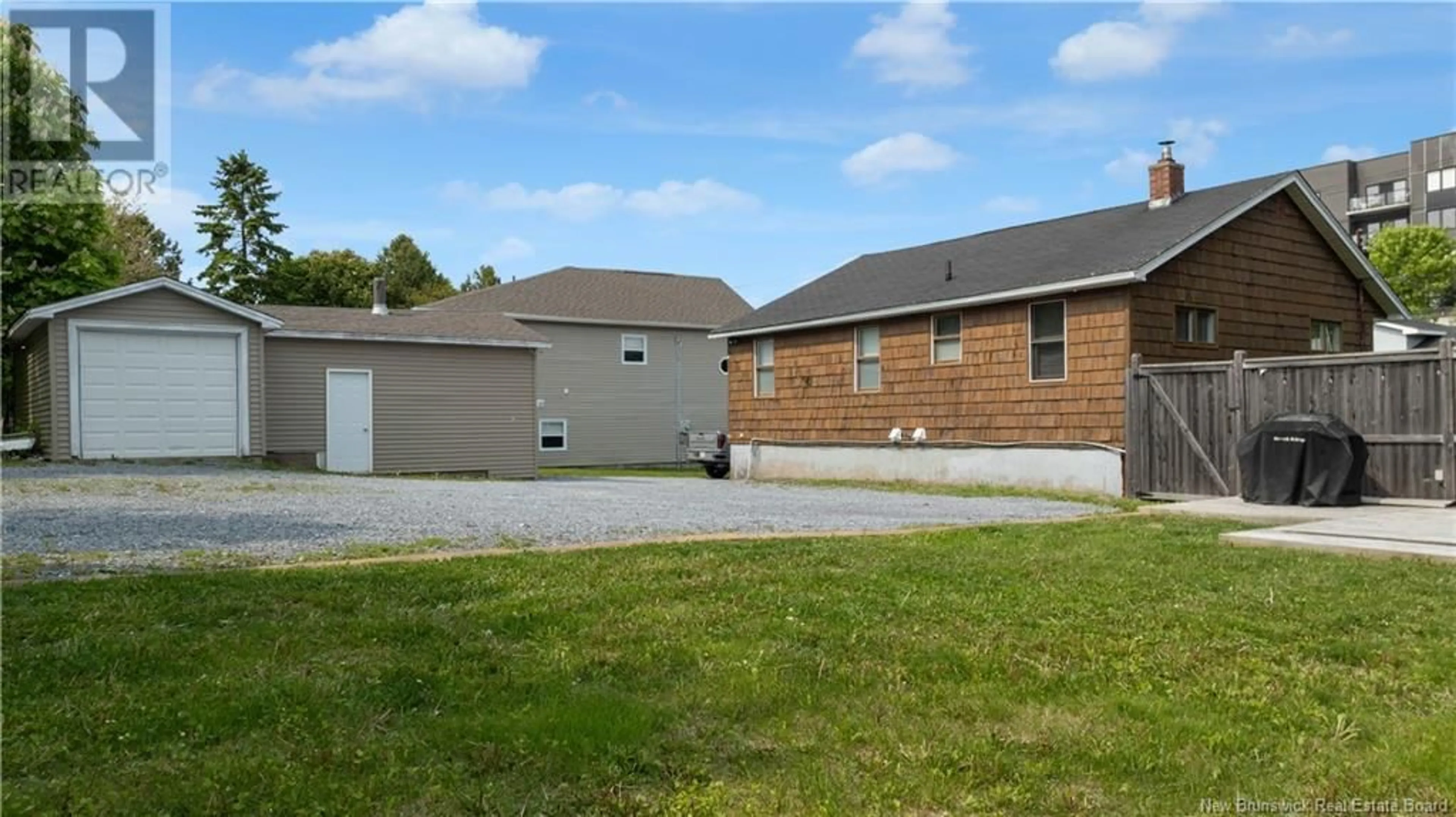 A pic from outside/outdoor area/front of a property/back of a property/a pic from drone, unknown for 279 MILLIDGE AVENUE, Saint John New Brunswick E2M2M9