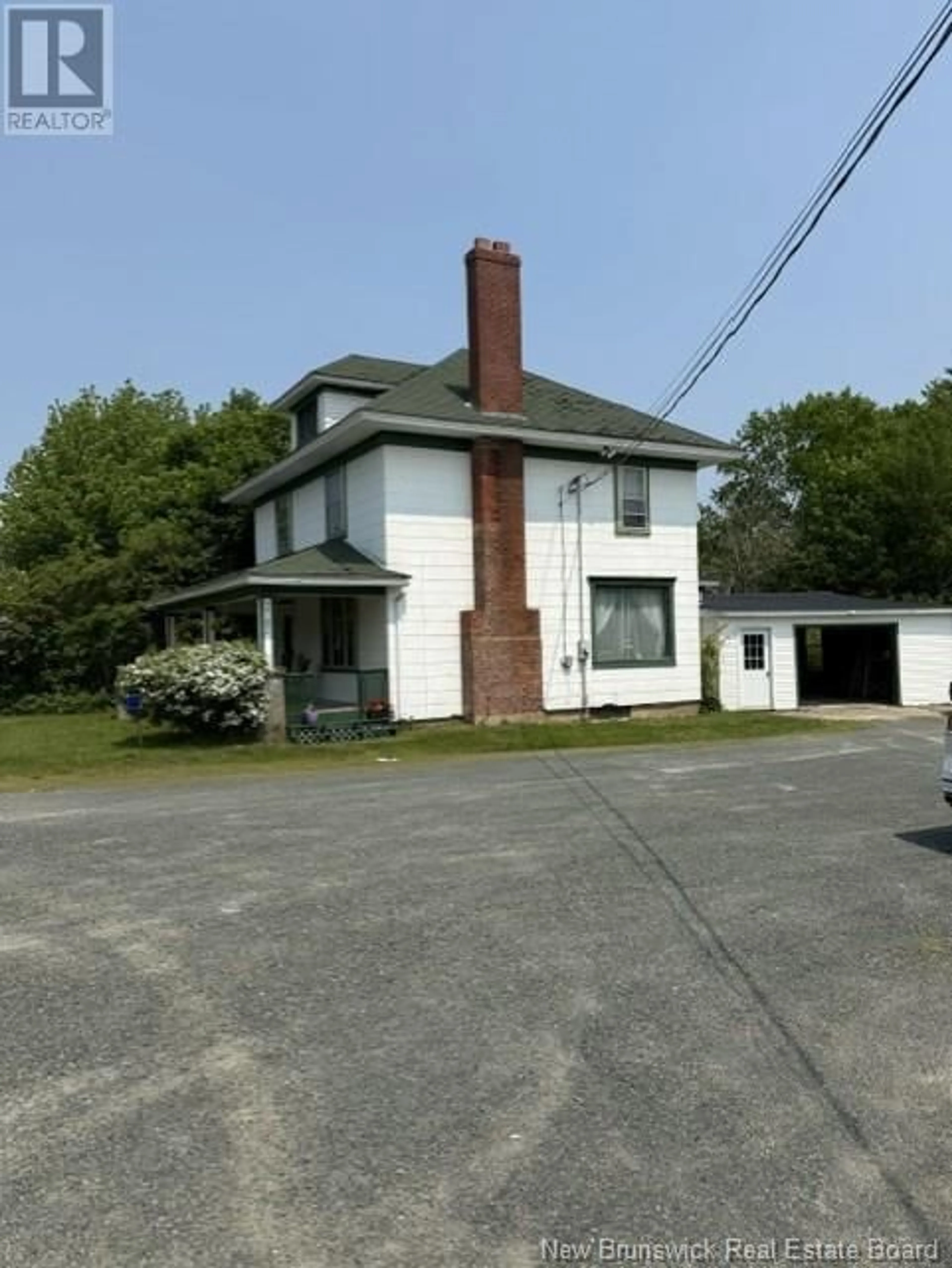 A pic from outside/outdoor area/front of a property/back of a property/a pic from drone, building for 2782 KING GEORGE HIGHWAY, Miramichi New Brunswick E1V6Z5