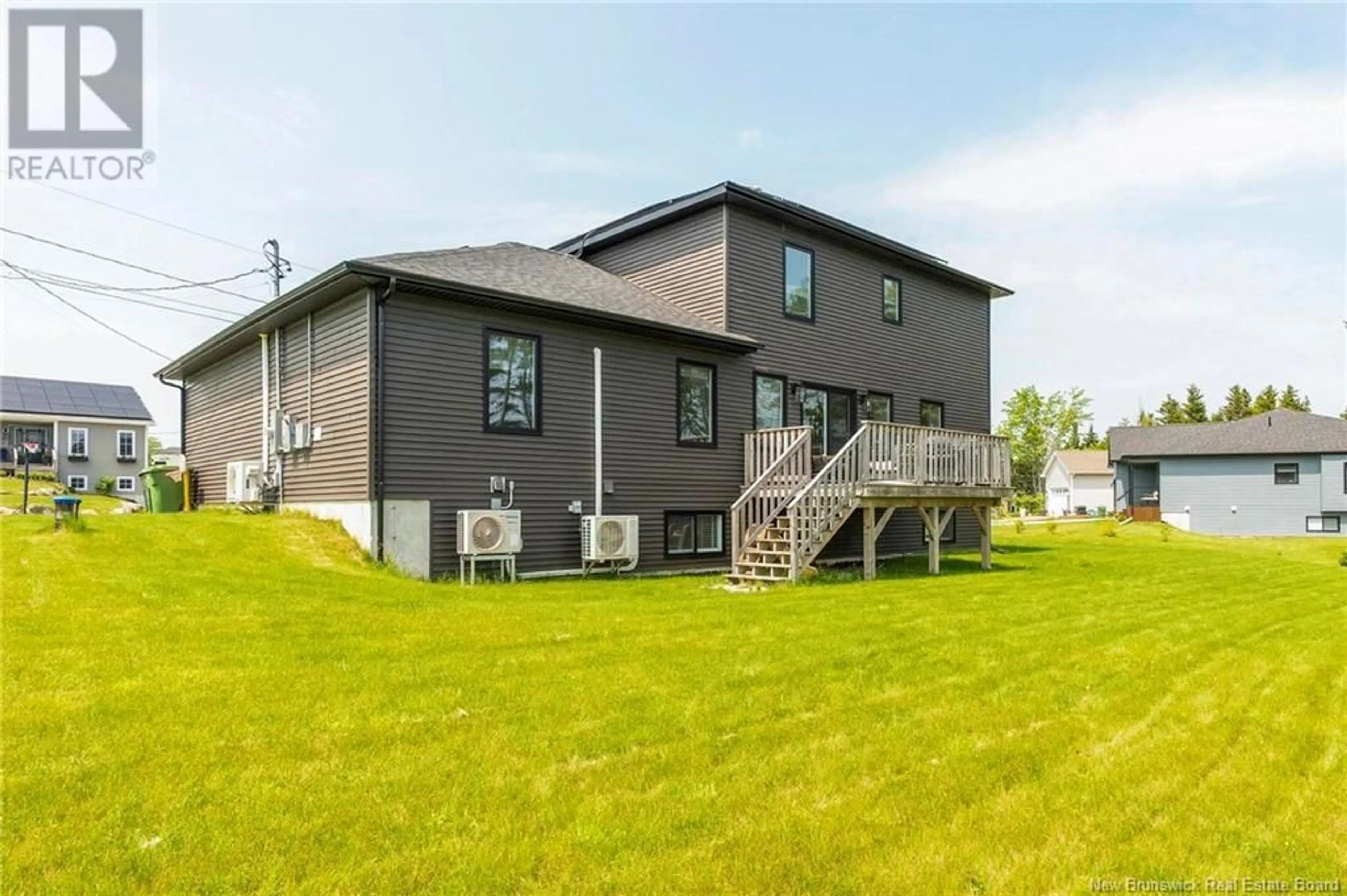 Home with vinyl exterior material, unknown for 32 GOSHAWK DRIVE, Quispamsis New Brunswick E2E3W6