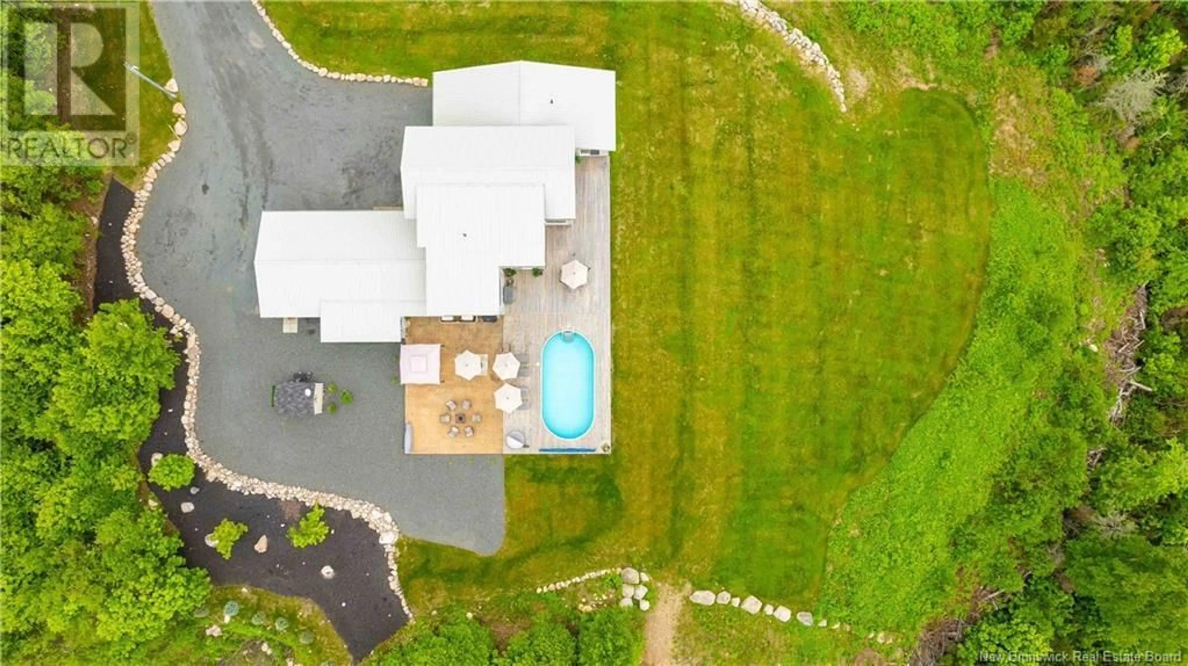 A pic from outside/outdoor area/front of a property/back of a property/a pic from drone, water/lake/river/ocean view for 135 - 1191 ROUTE 785, Utopia New Brunswick E5C2L3
