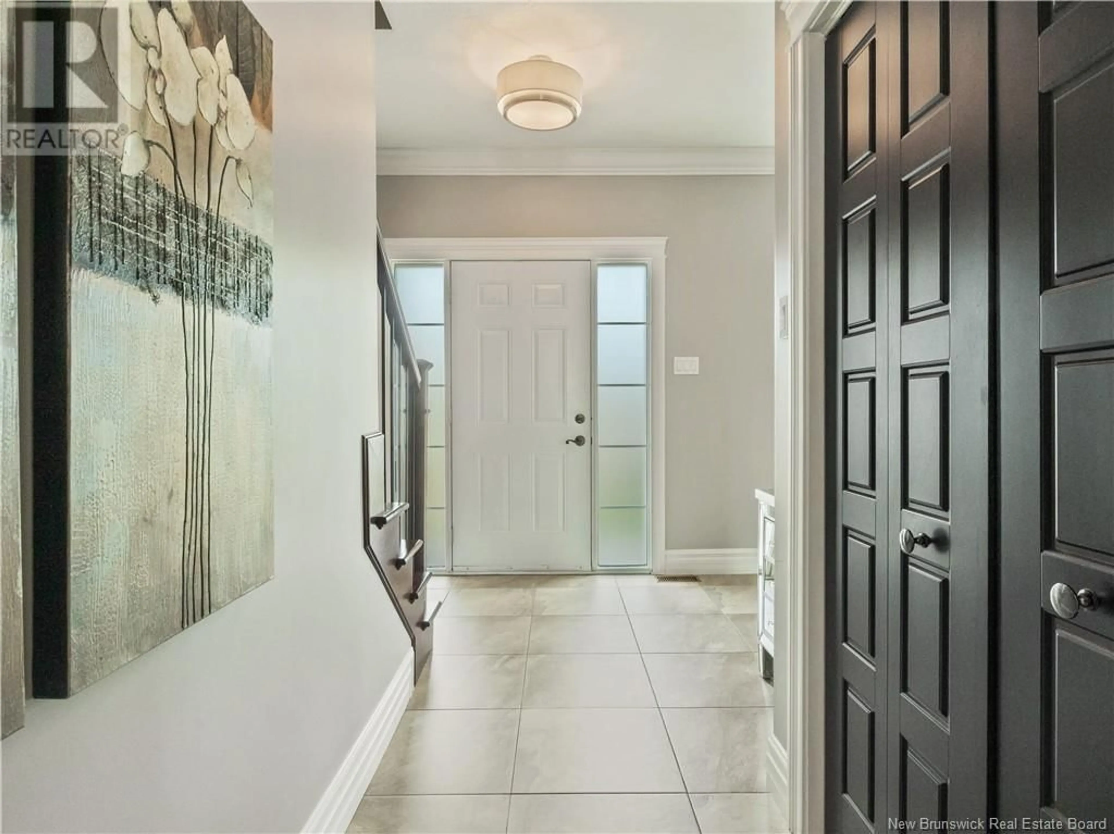 Indoor entryway for 83 ROUSE, Dieppe New Brunswick E1A0W2