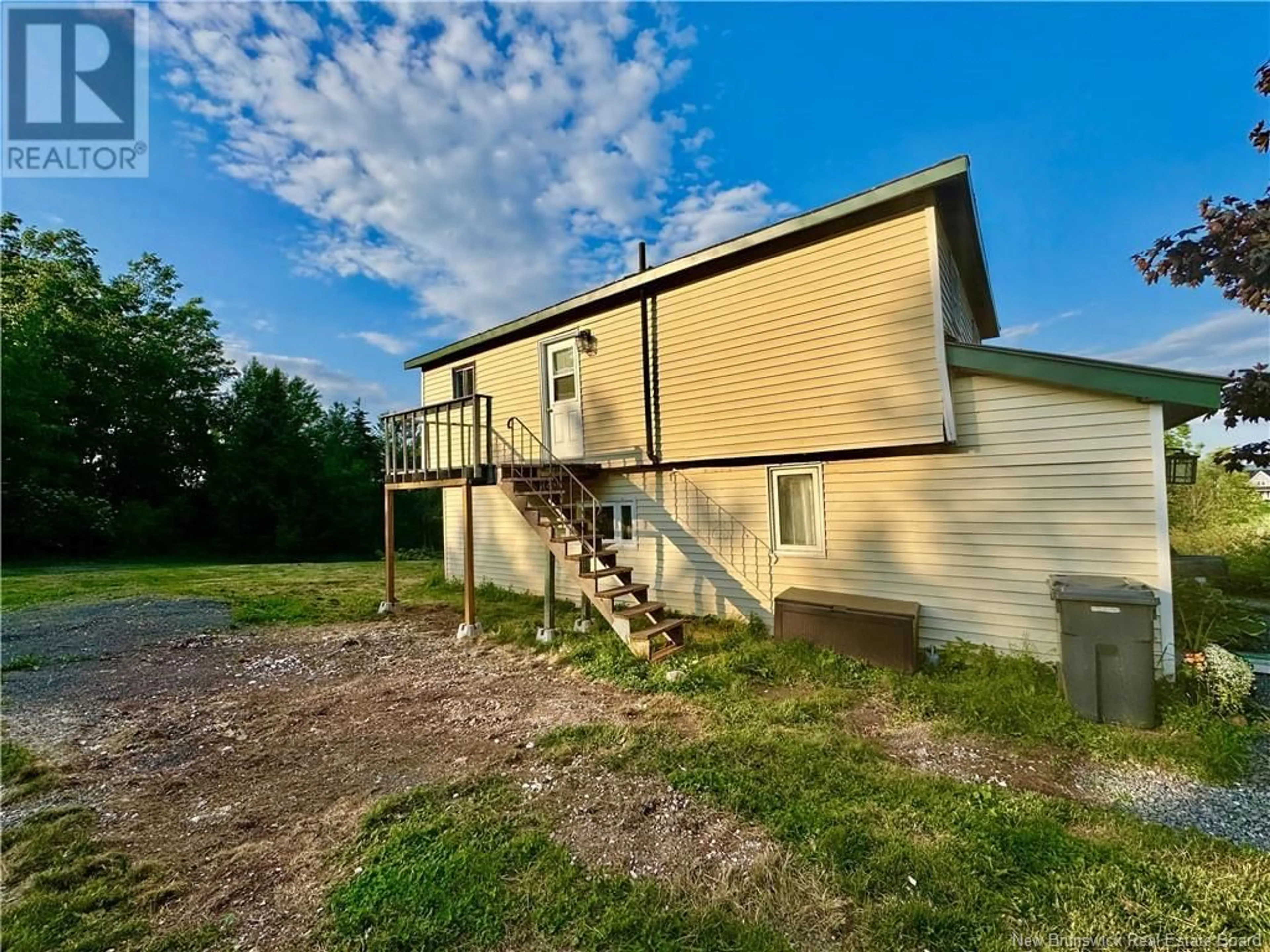 A pic from outside/outdoor area/front of a property/back of a property/a pic from drone, building for 2286 ROUTE 102, Gagetown New Brunswick E5M1T6