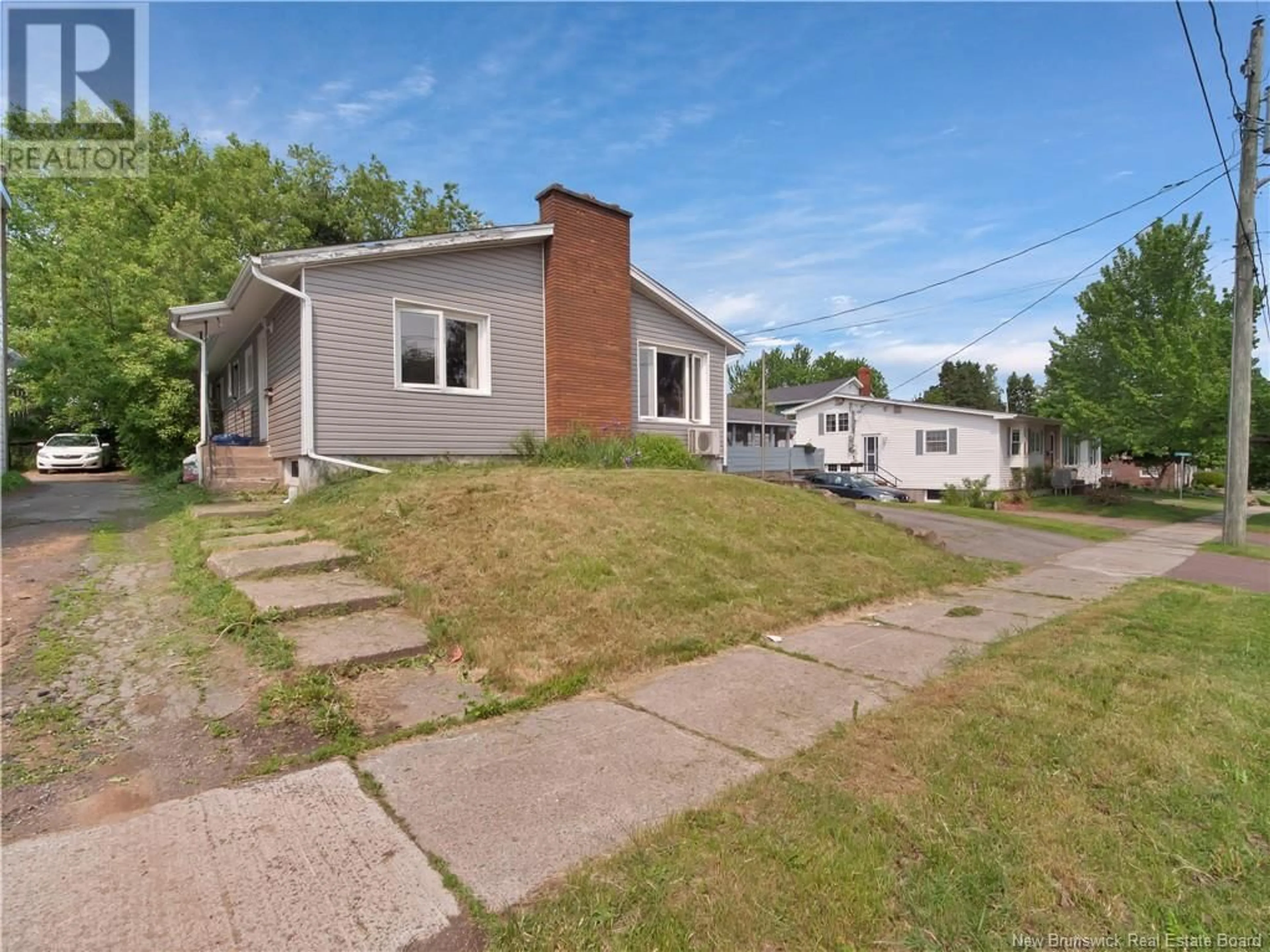 A pic from outside/outdoor area/front of a property/back of a property/a pic from drone, street for 222 JONES STREET, Moncton New Brunswick E1C6K3